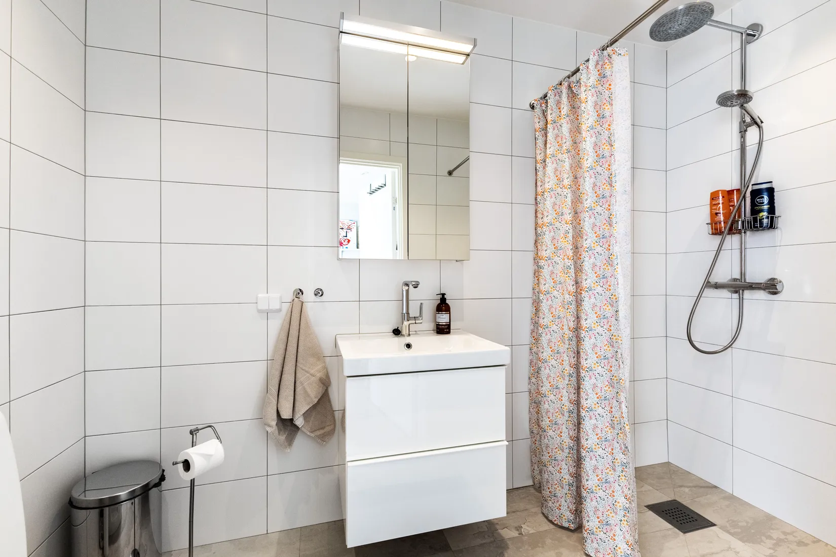 Villa, Svinnegarn Hållingsbo 17, Svinnegarn, Enköping