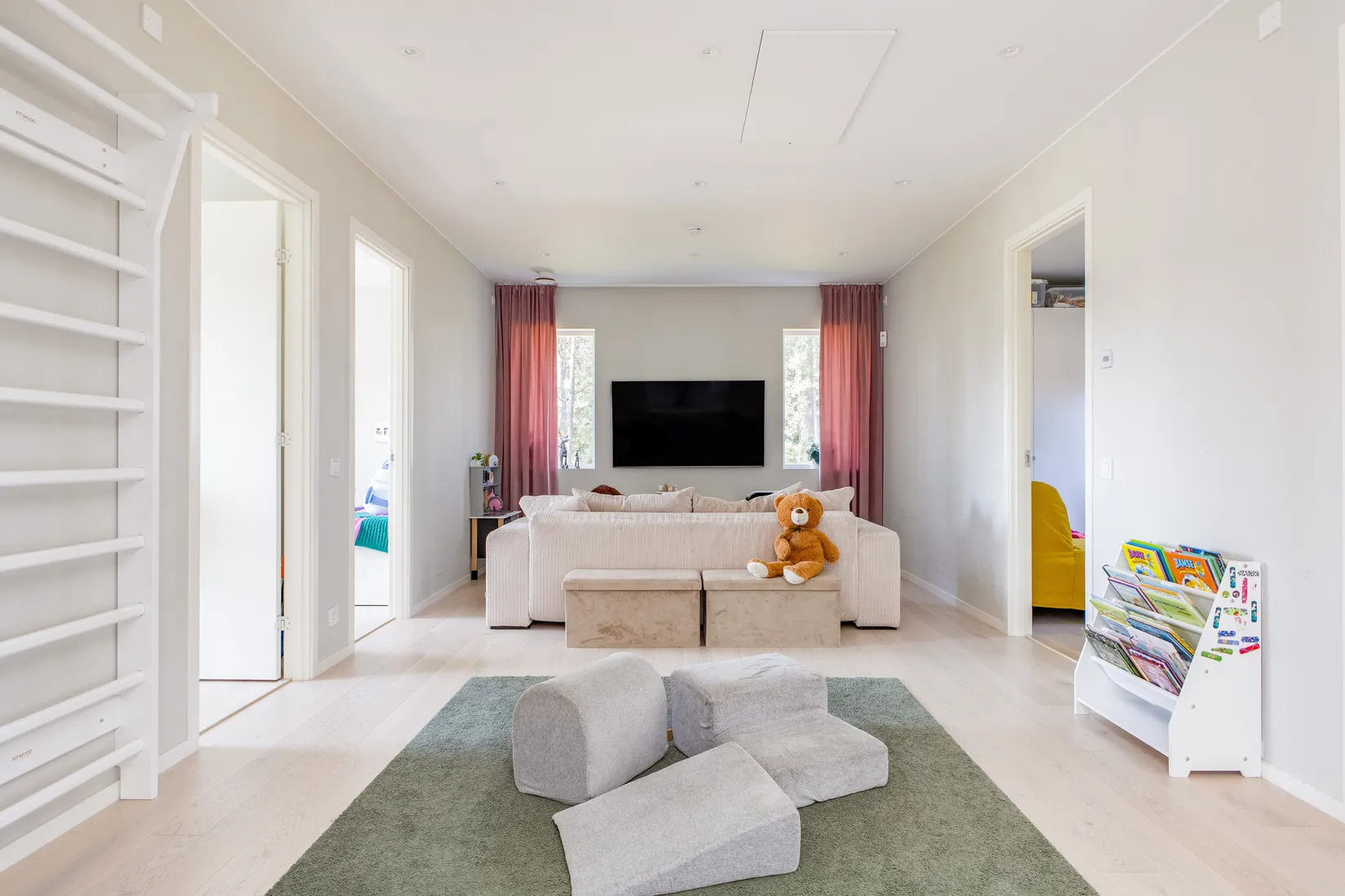 Villa, Svinnegarn Hållingsbo 17, Svinnegarn, Enköping