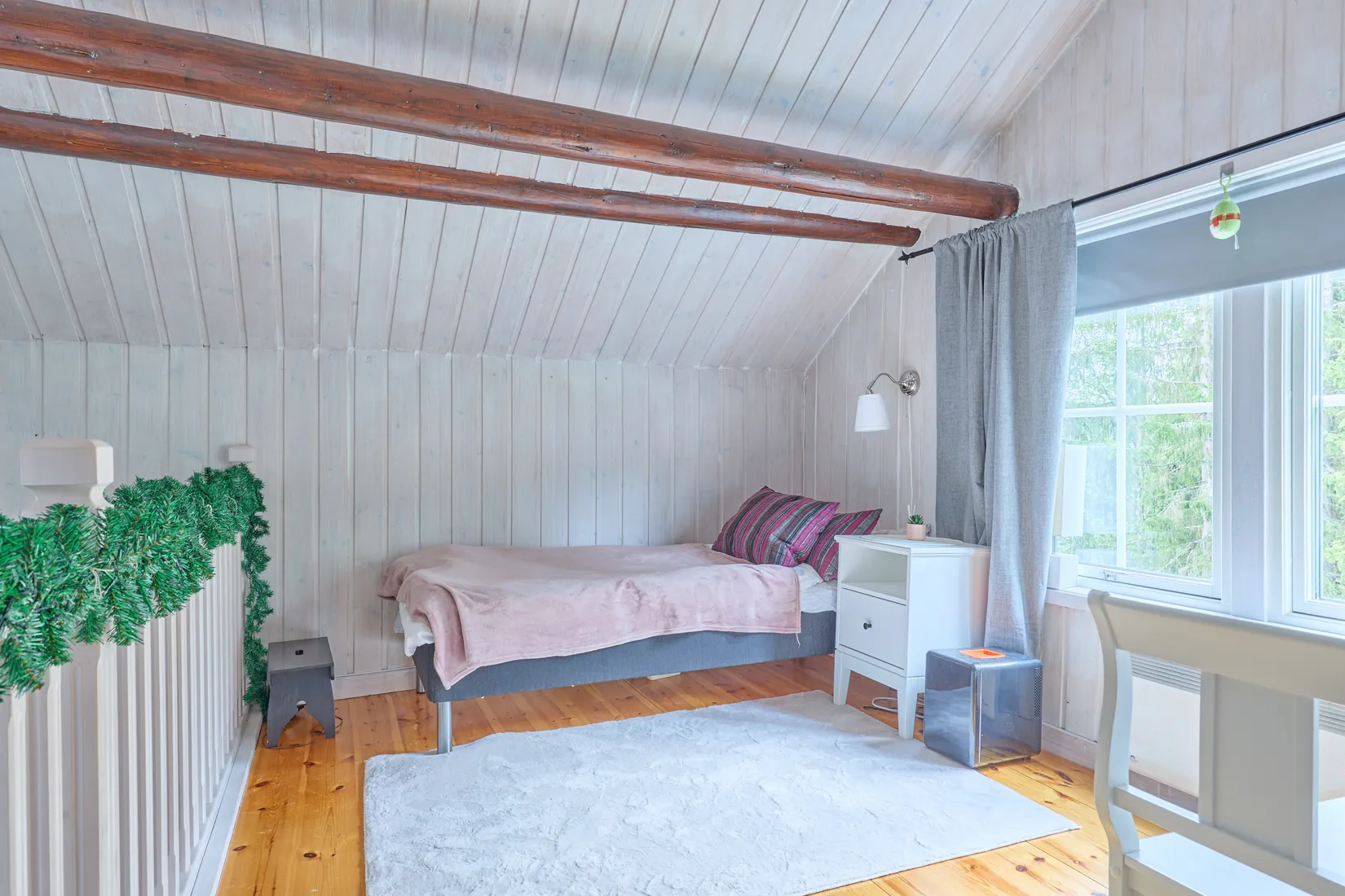 Fritidshus, Fjädervägen 10, Storhogna, Berg