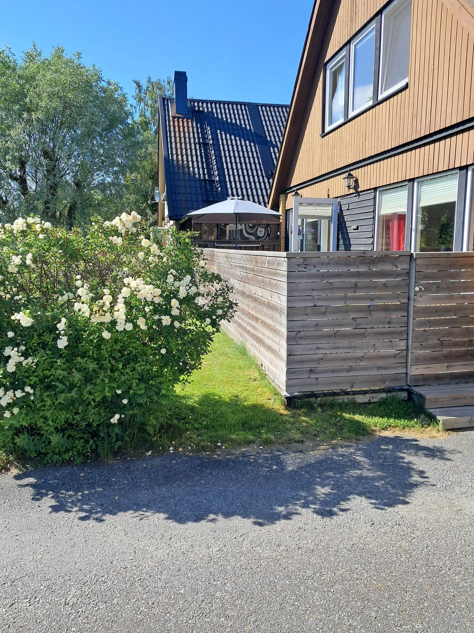 Radhus, Flöjtgatan 39, Gånsvik, Härnösand