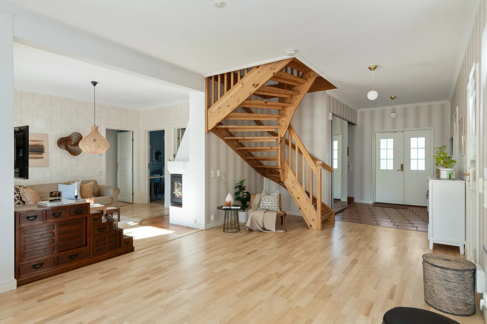 Villa, Hembergavägen 36, Täby Kyrkby, Täby