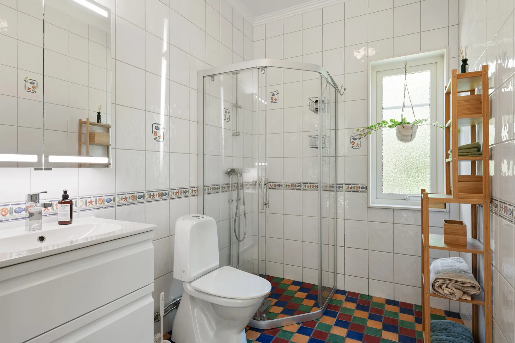 Villa, Hembergavägen 36, Täby Kyrkby, Täby