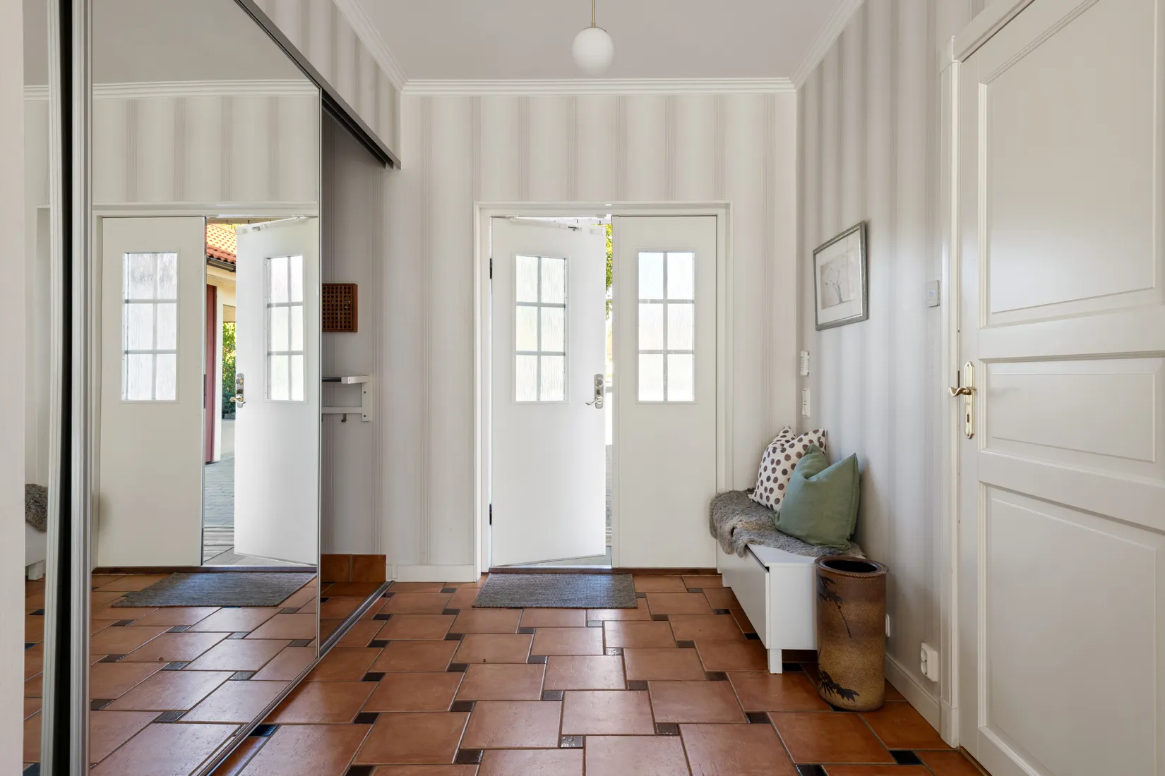 Villa, Hembergavägen 36, Täby Kyrkby, Täby