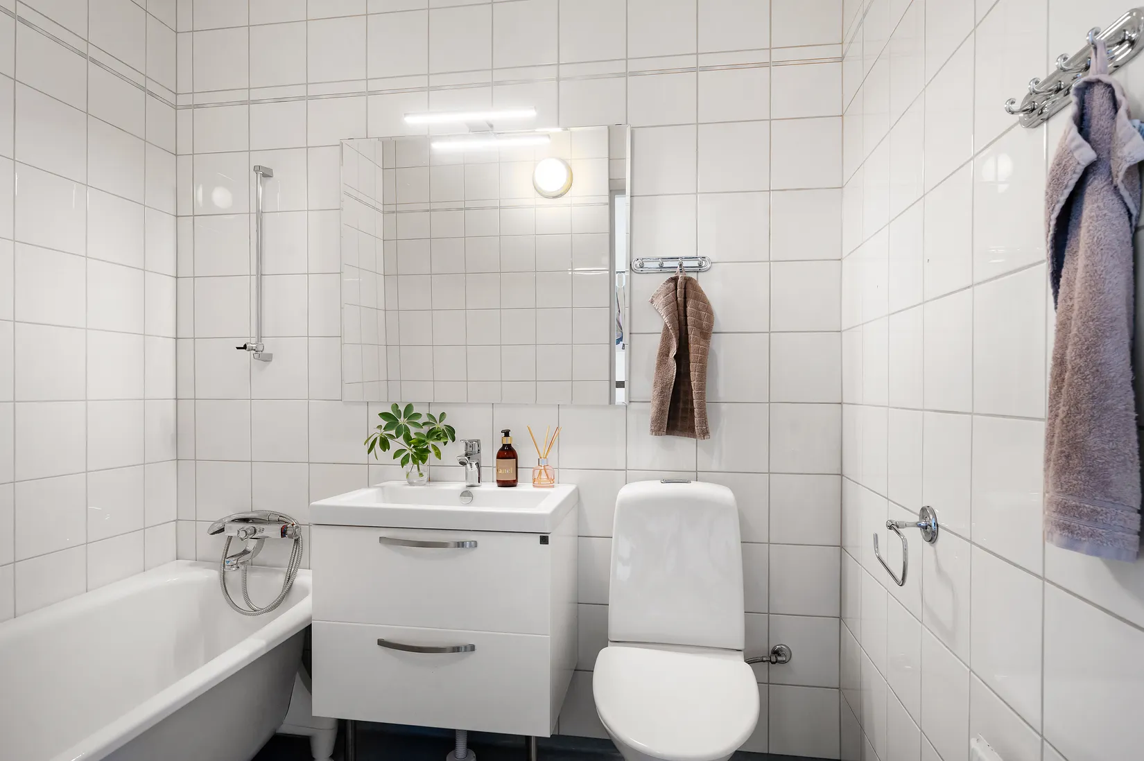Radhus, Västergöksvägen 41, Nälsta, Stockholm