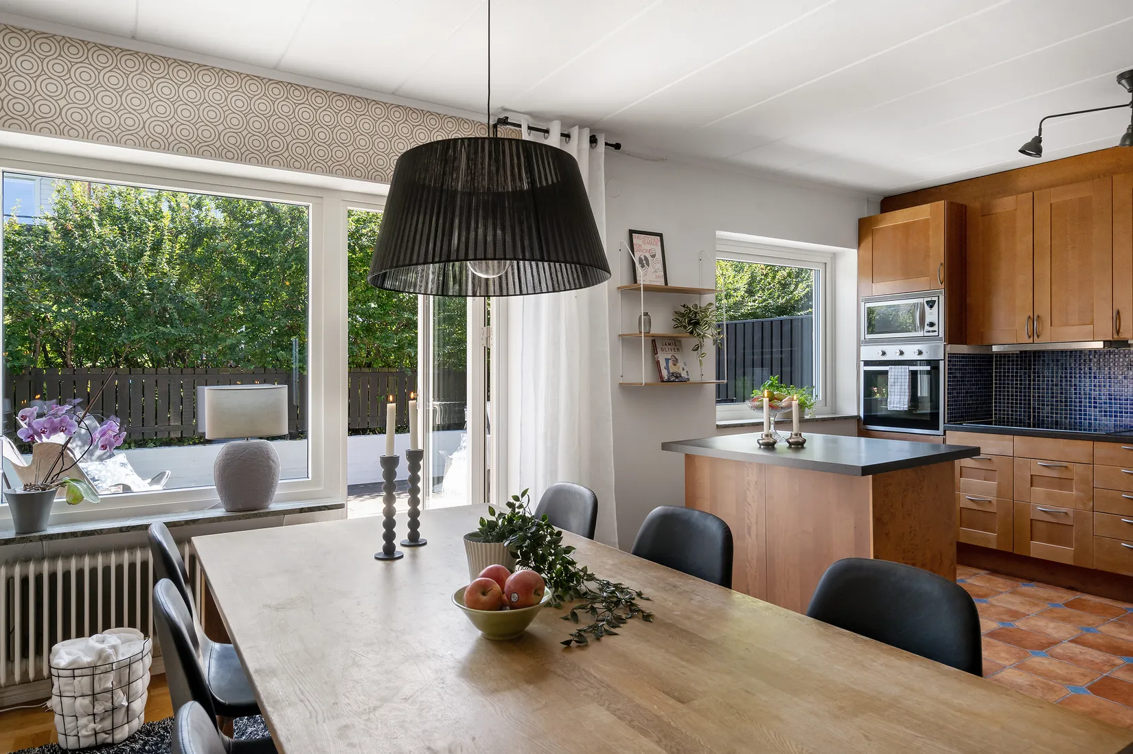 Radhus, Västergöksvägen 41, Nälsta, Stockholm
