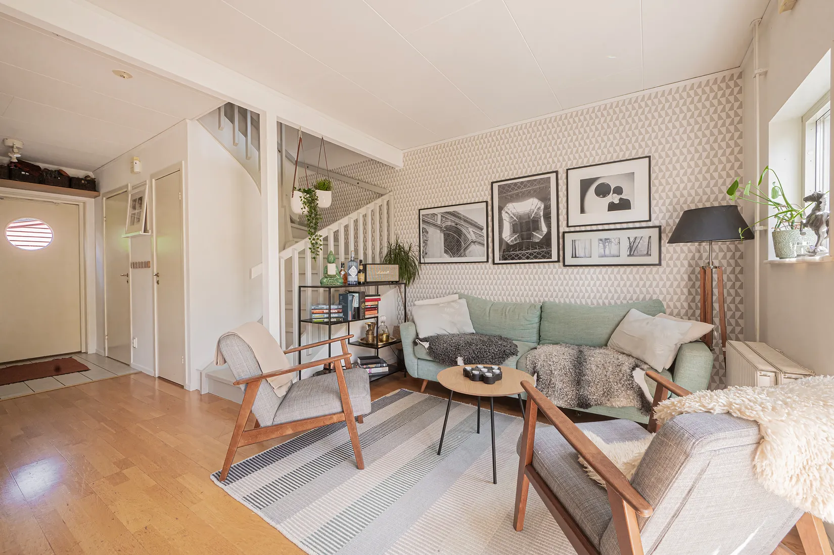 Radhus, Petunievägen 5B, Tullinge Trädgårdsstad, Botkyrka