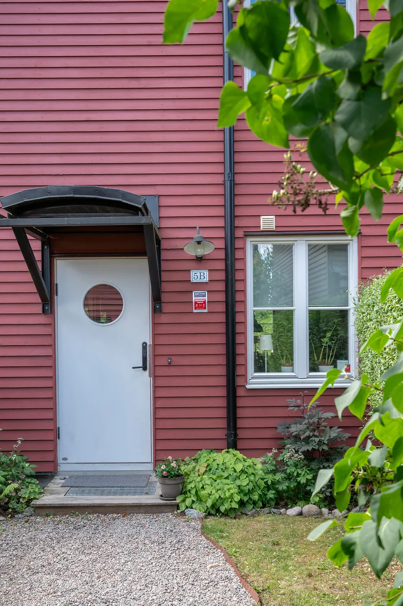 Radhus, Petunievägen 5B, Tullinge Trädgårdsstad, Botkyrka