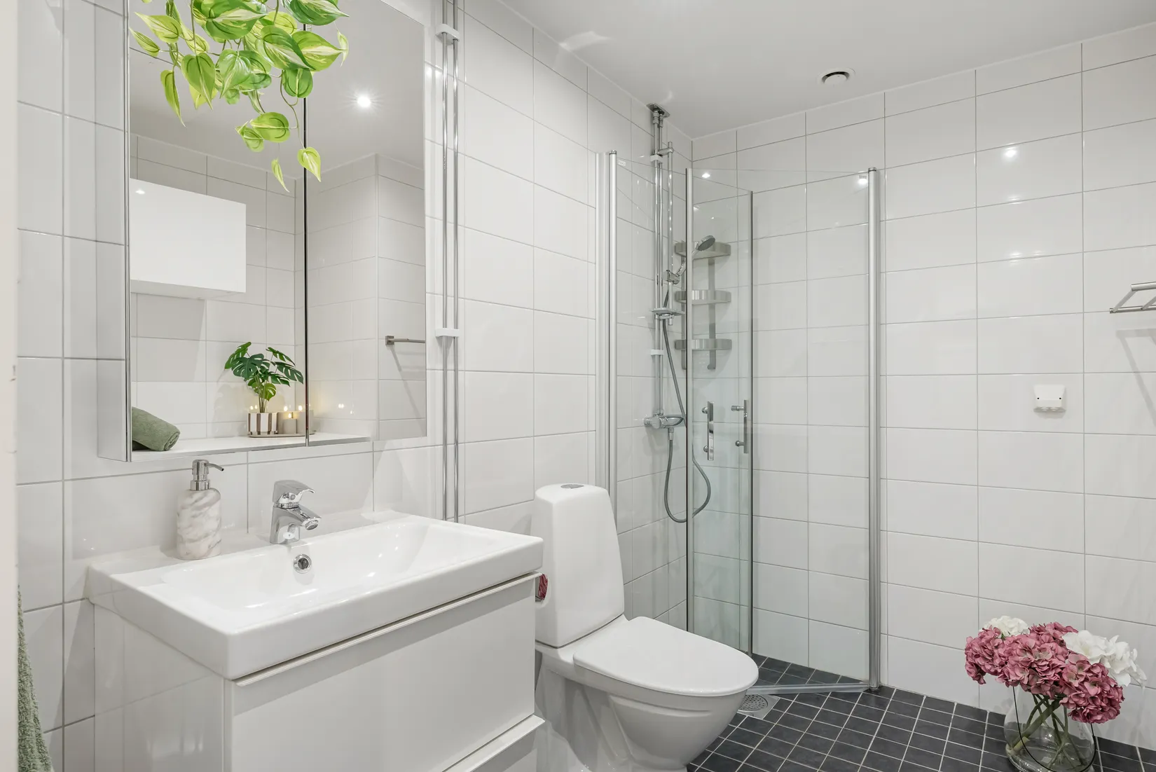 Bostadsrätt, Lotta Svärds Gränd 9, Hägersten / Fruängen, Stockholm