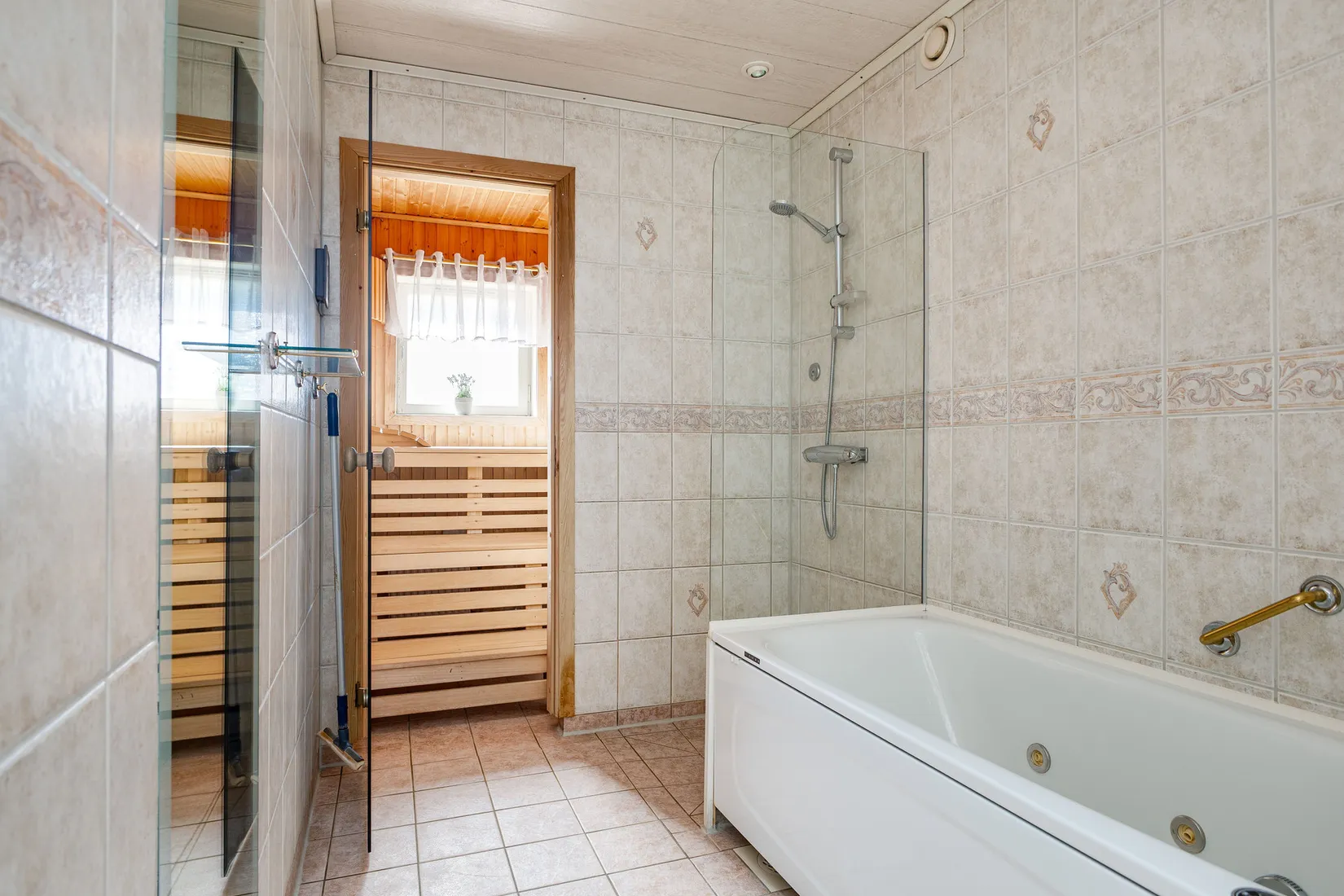 Bostadsrätt, Pungbovägen 26A, Östanås, Köping