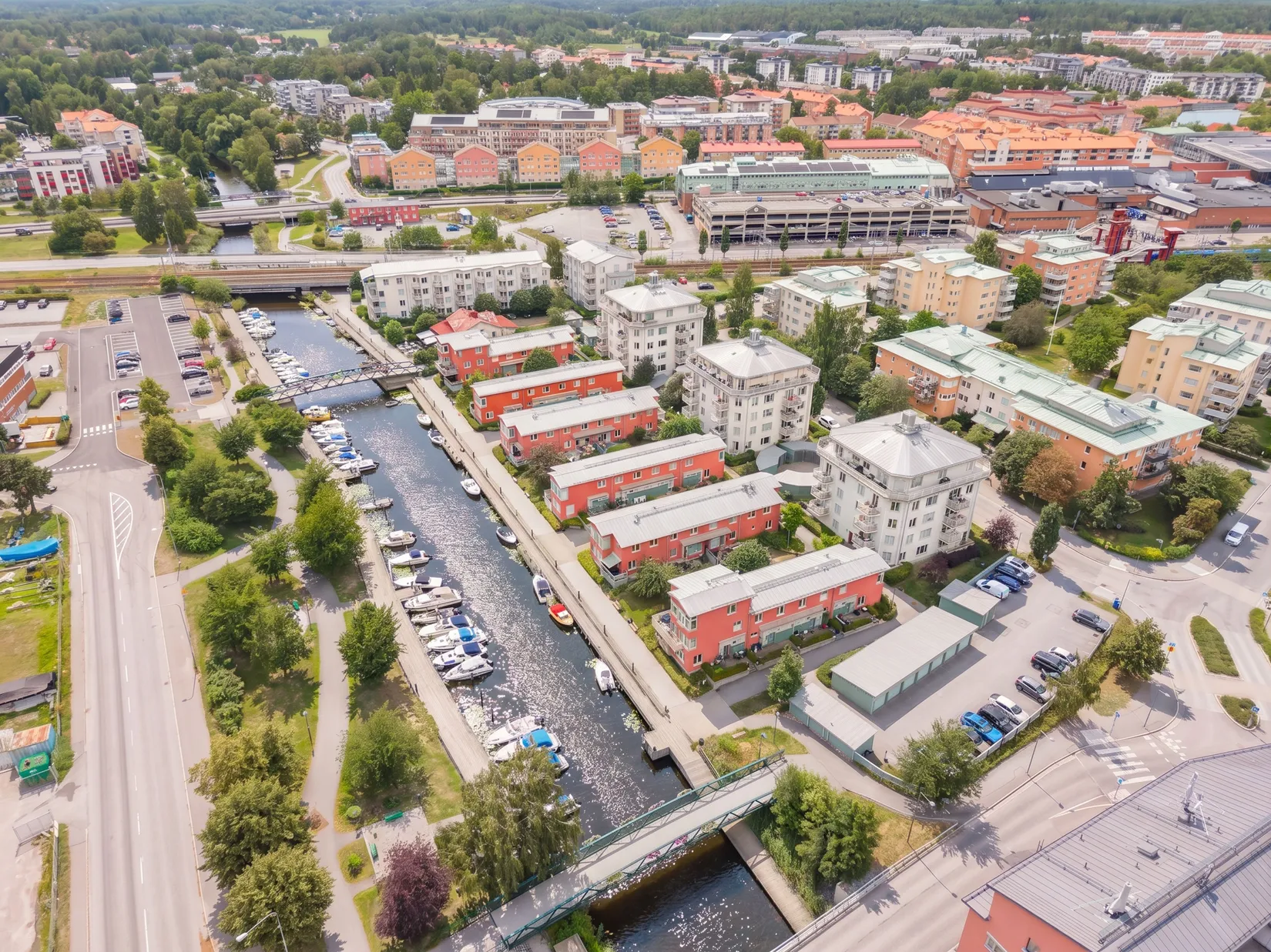 Bostadsrätt, ÖSTERSKÄRSVÄGEN 8, Centrala Åkersberga, Österåker