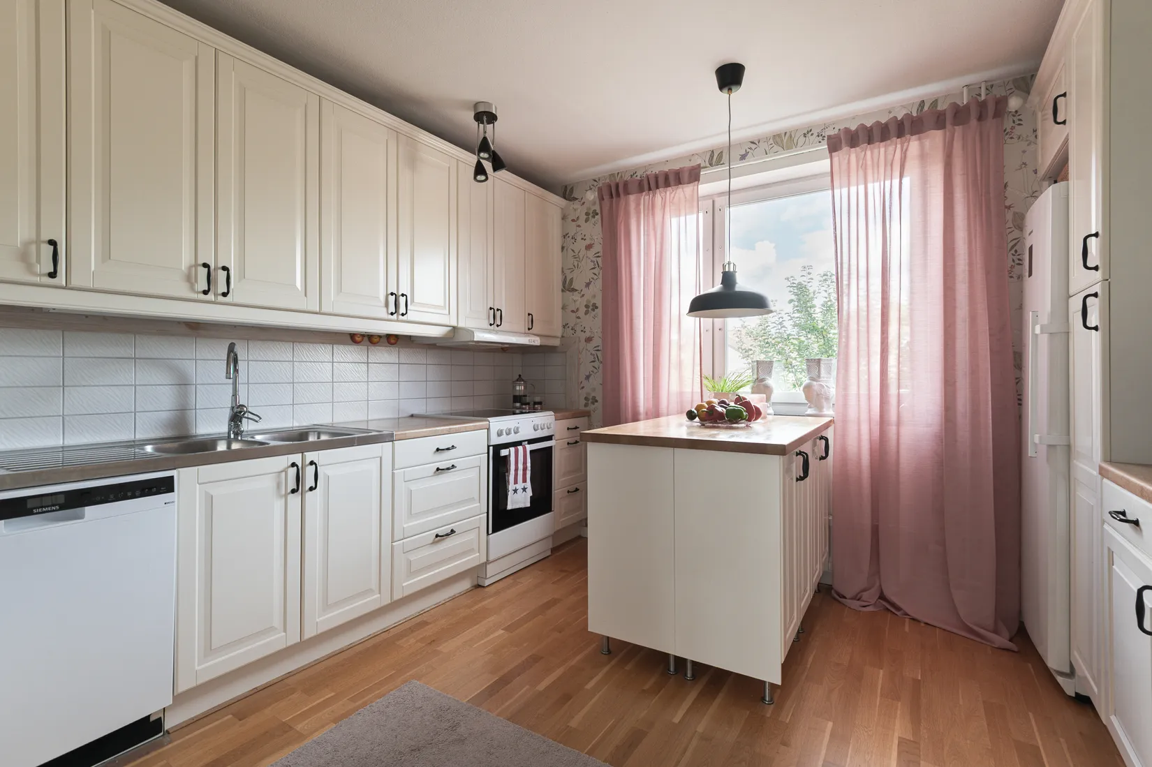 Bostadsrätt, Gärdesvägen 27, Trollbäcken, Tyresö