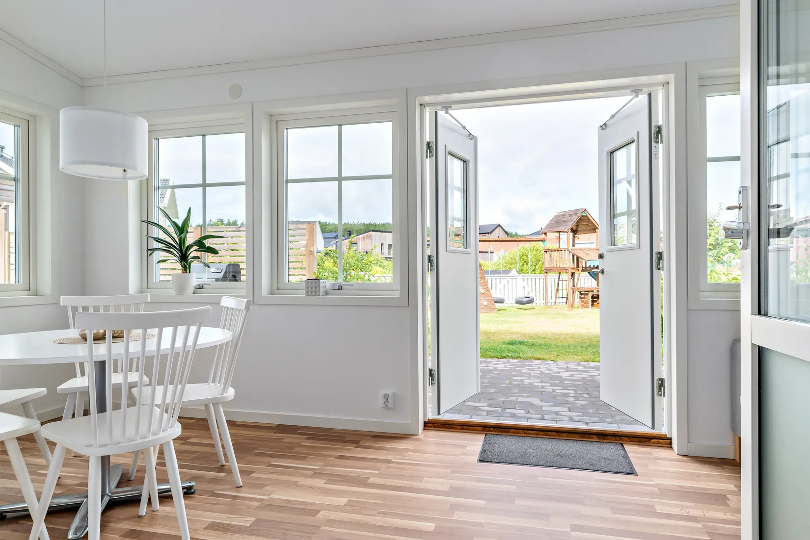 Villa, Dora Lindgrens väg 95, Lilla Källviken, Falun