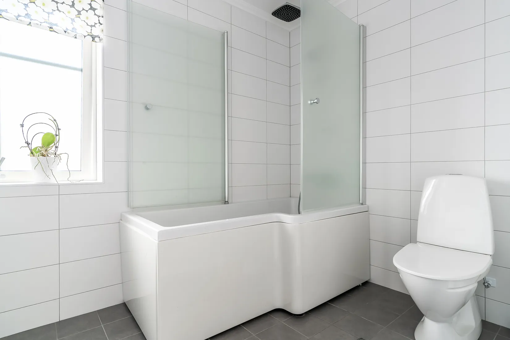 Villa, Dora Lindgrens väg 95, Lilla Källviken, Falun