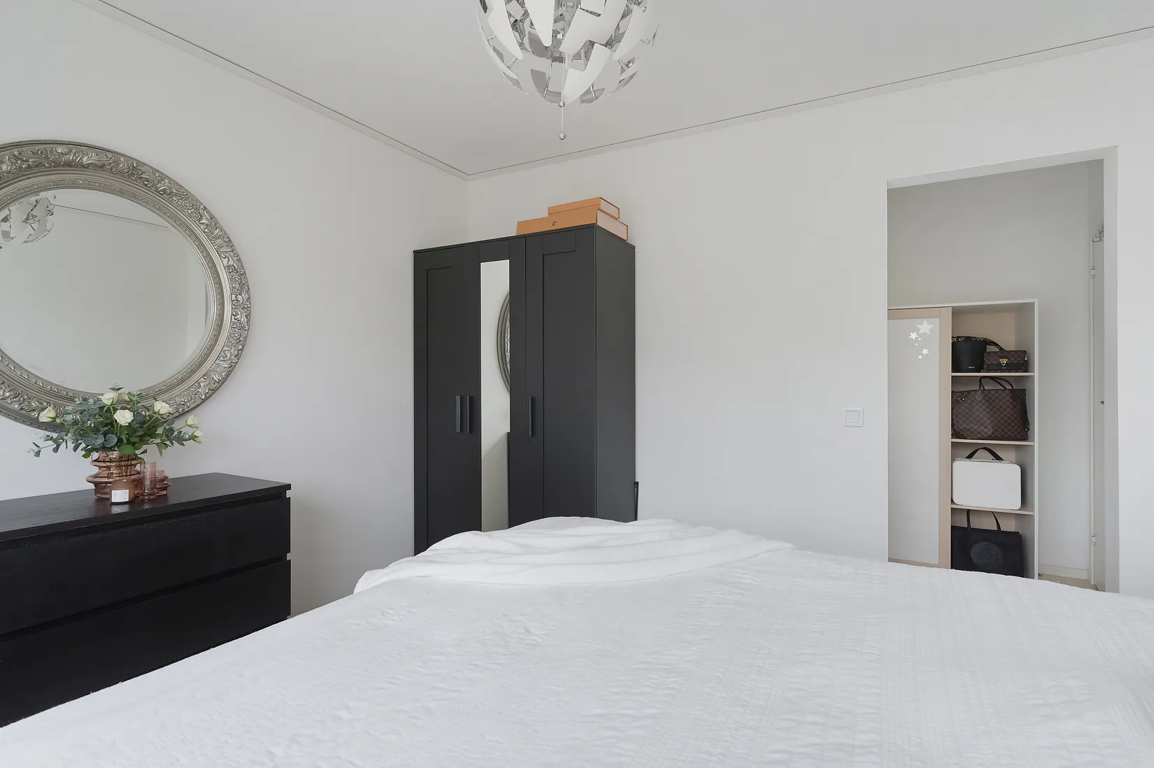 Radhus, Stuterivägen 35, Vattmyra, Järfälla