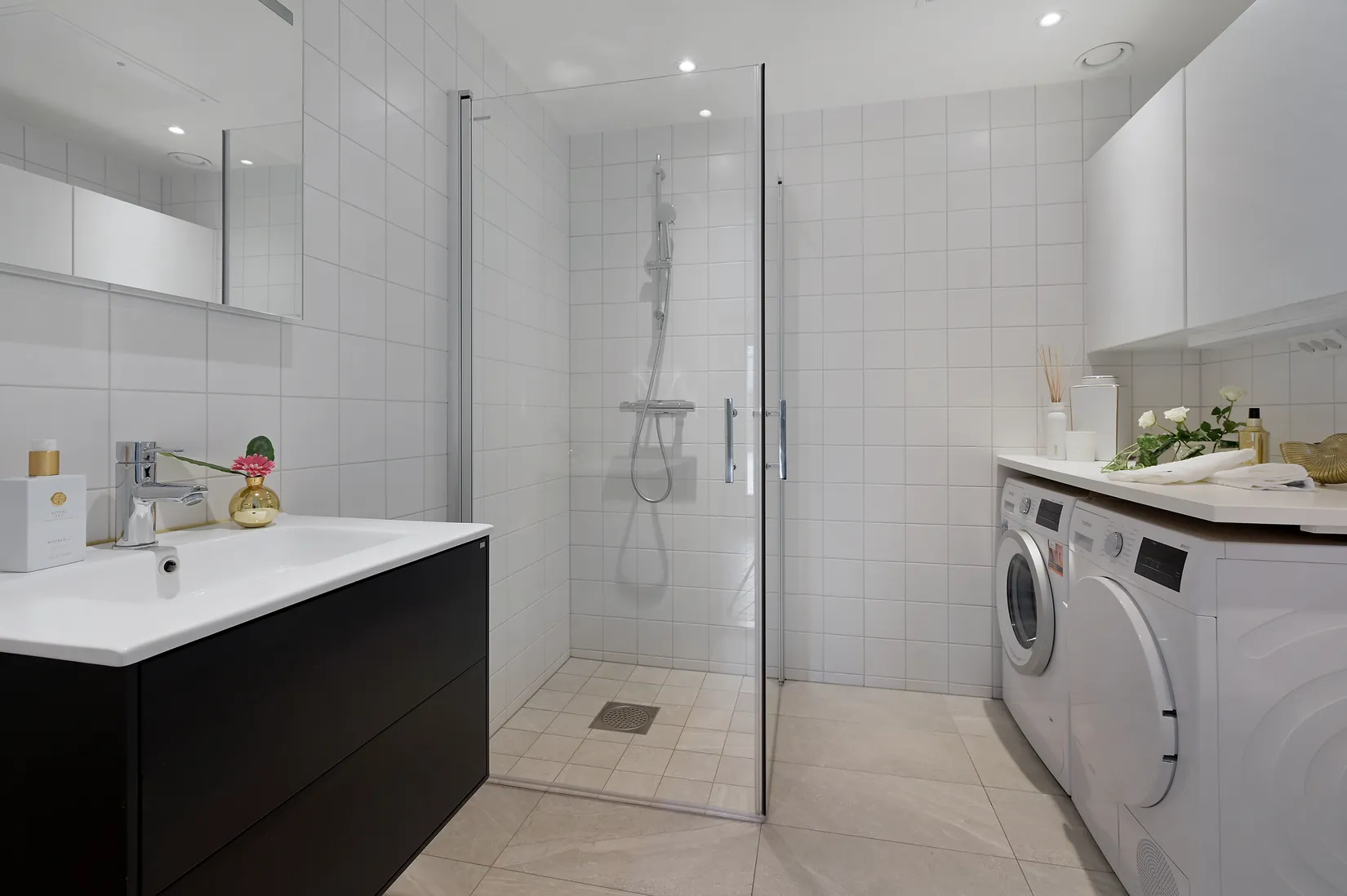 Radhus, Stuterivägen 35, Vattmyra, Järfälla