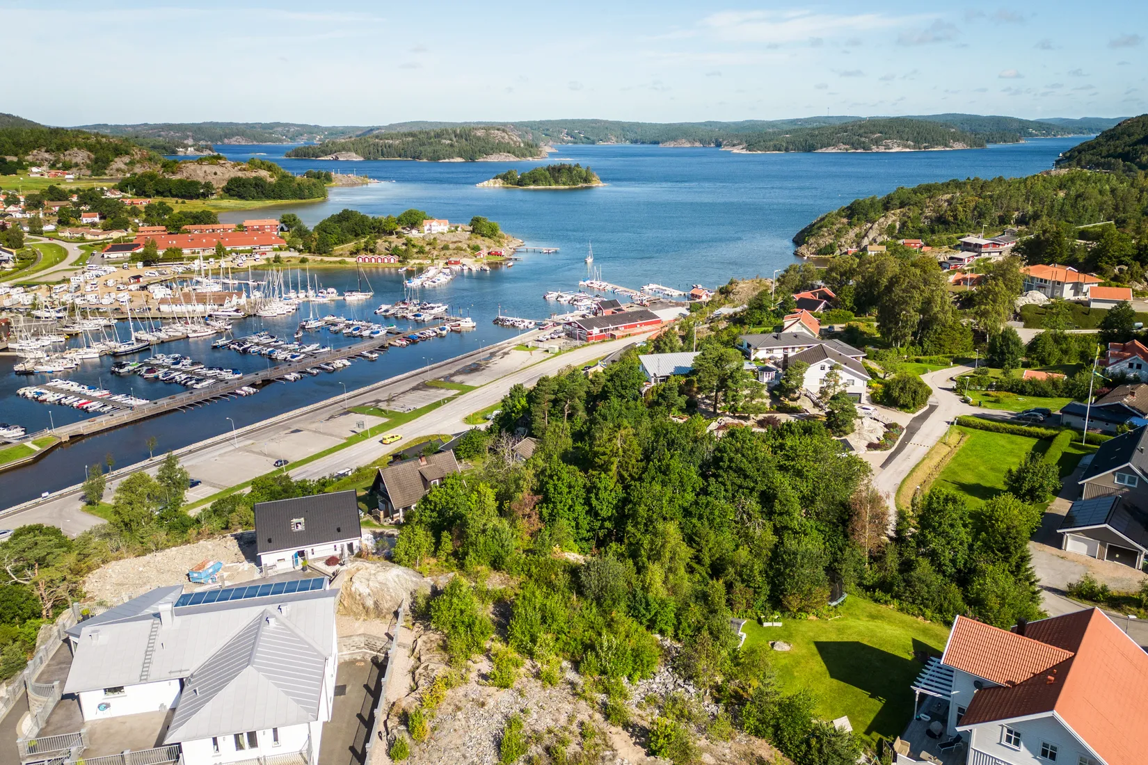 Tomt, Flintåsvägen 4, Henån, Orust