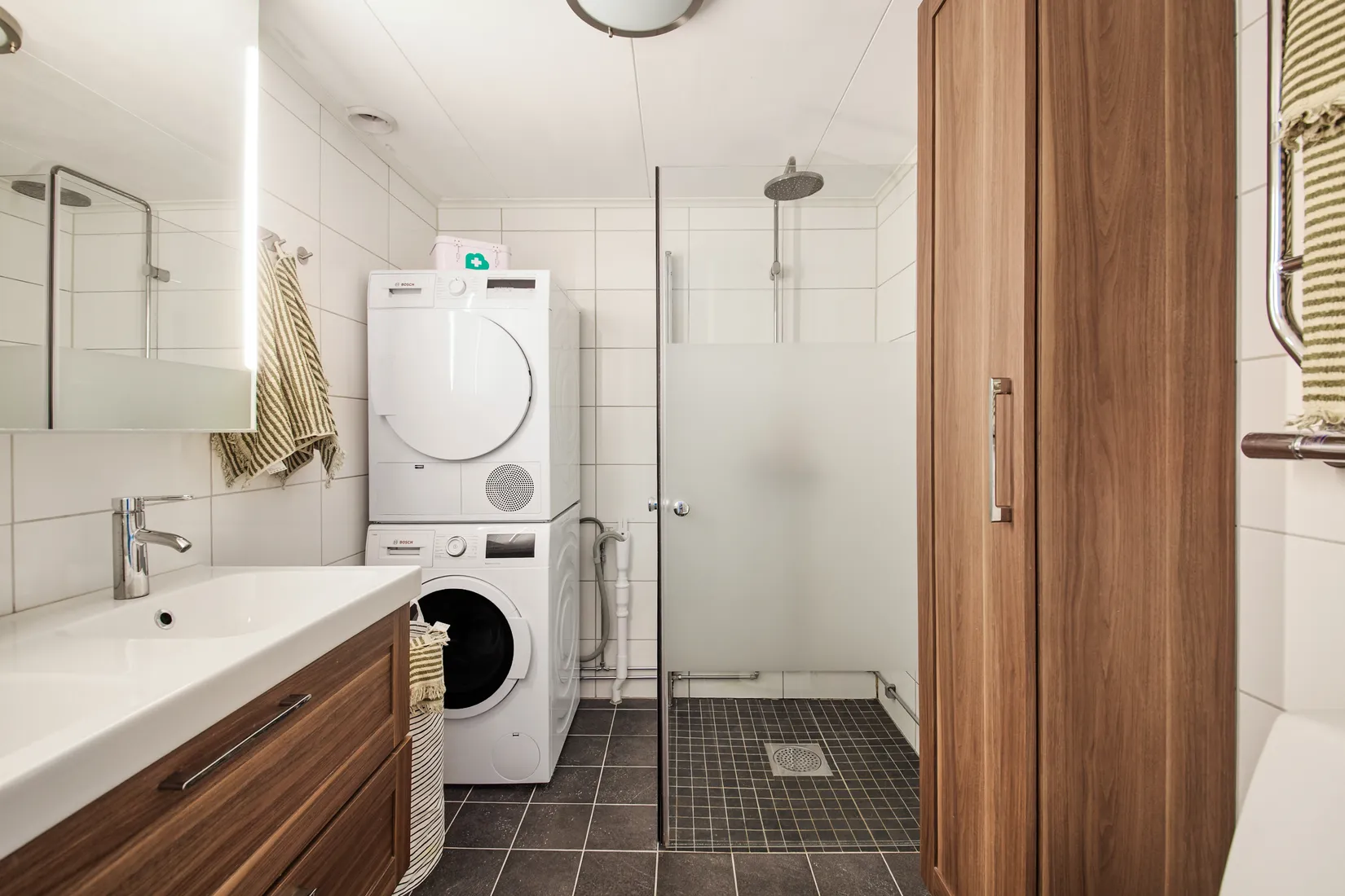 Radhus, Sparrfeltsgatan 252, Kristineberg, Borås