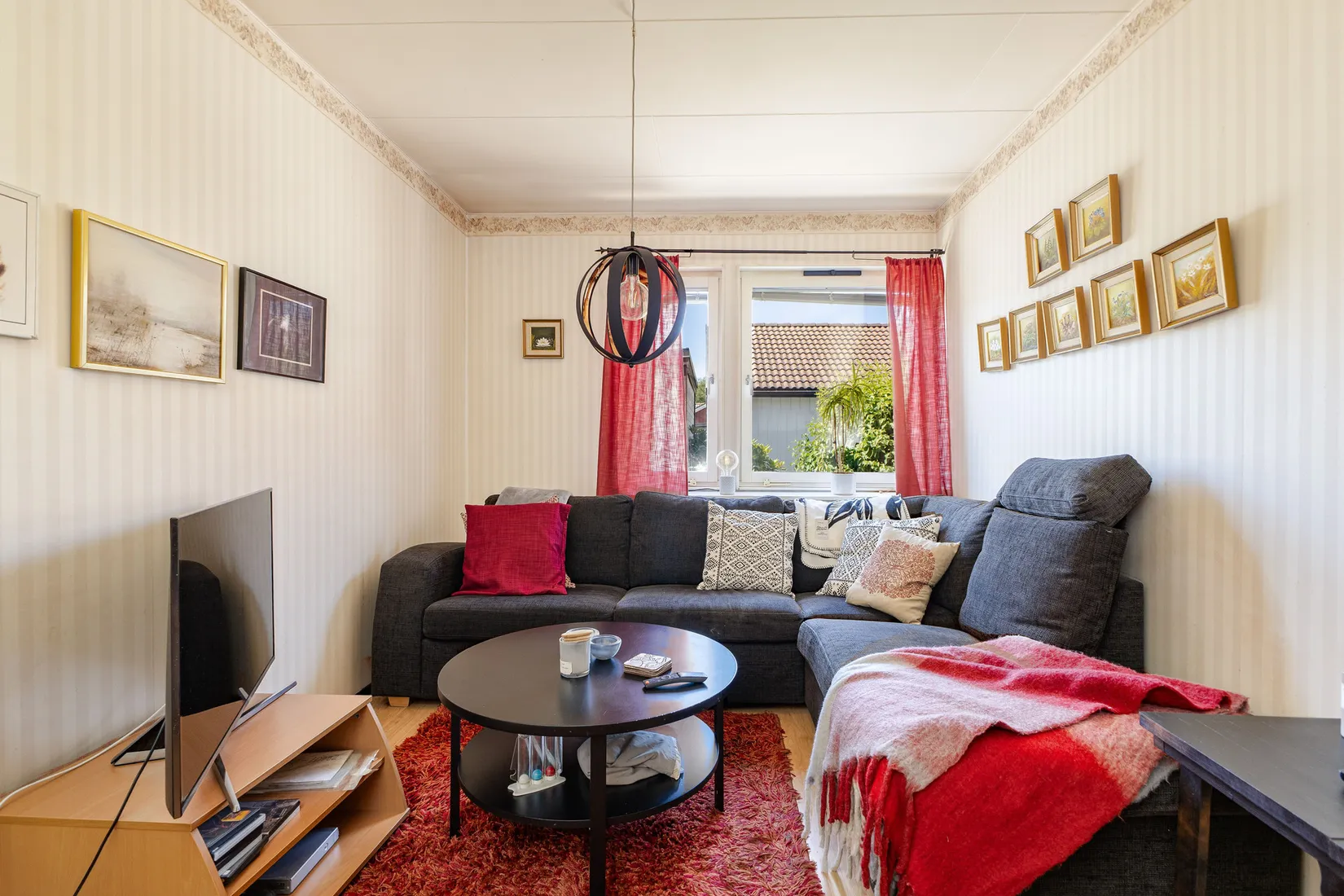 Villa, Brunnsvägen 13, Johannisdal, Köping
