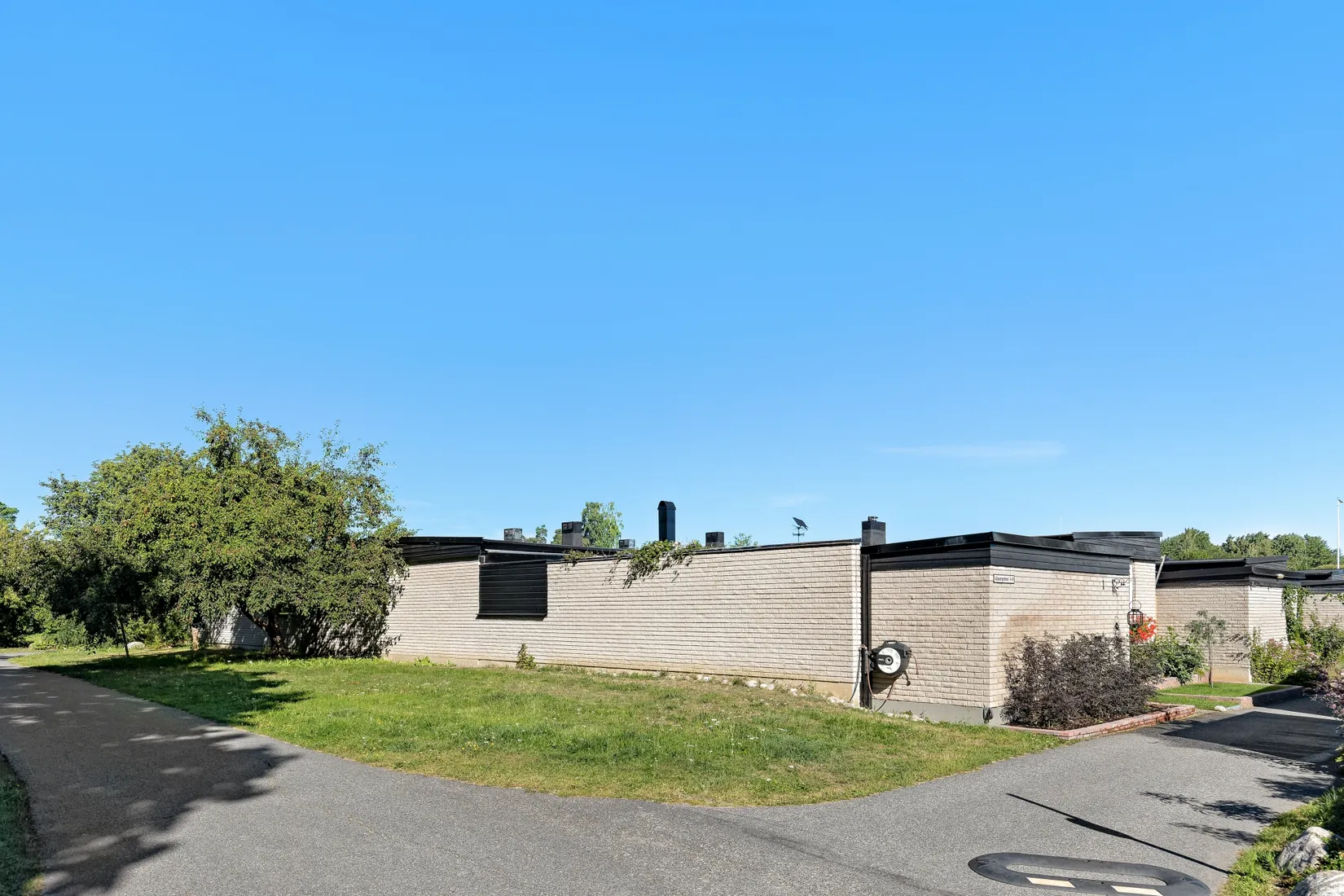 Radhus, Löpargränd 1, Ekerö Hummelvreten, Ekerö