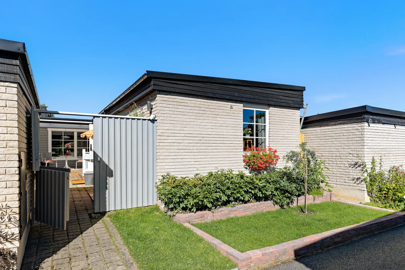 Radhus, Löpargränd 1, Ekerö Hummelvreten, Ekerö
