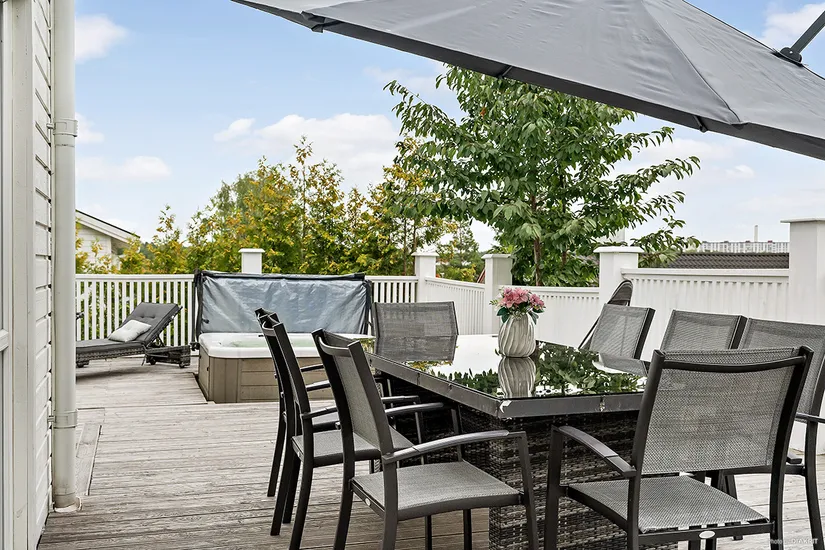 Radhus, Lidvägen 25C, Jakobsberg, Järfälla