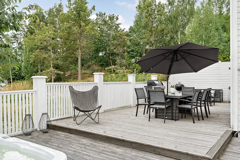 Radhus, Lidvägen 25C, Jakobsberg, Järfälla