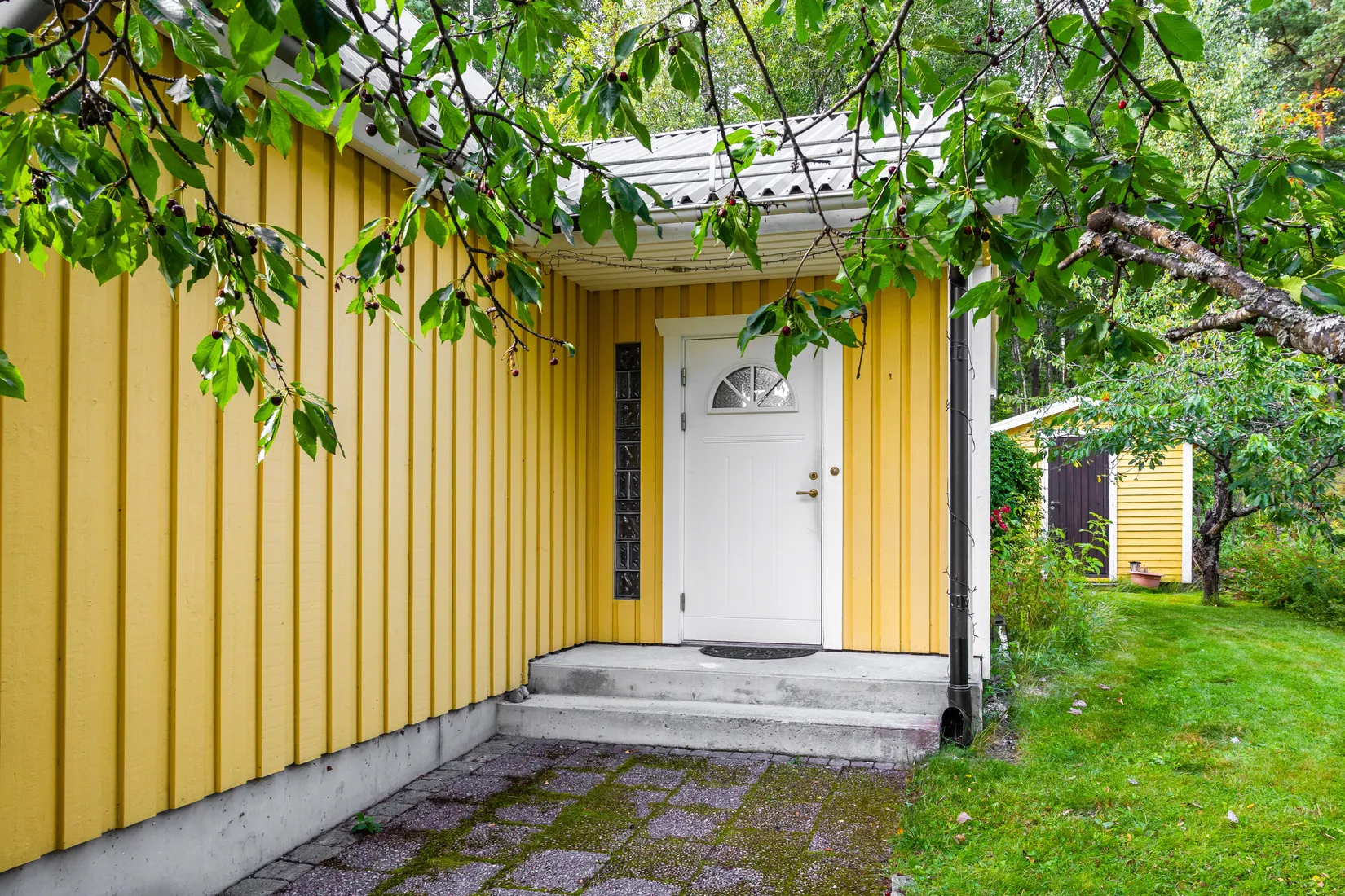 Villa, Vitbergsgatan 12, Haga, Härnösand