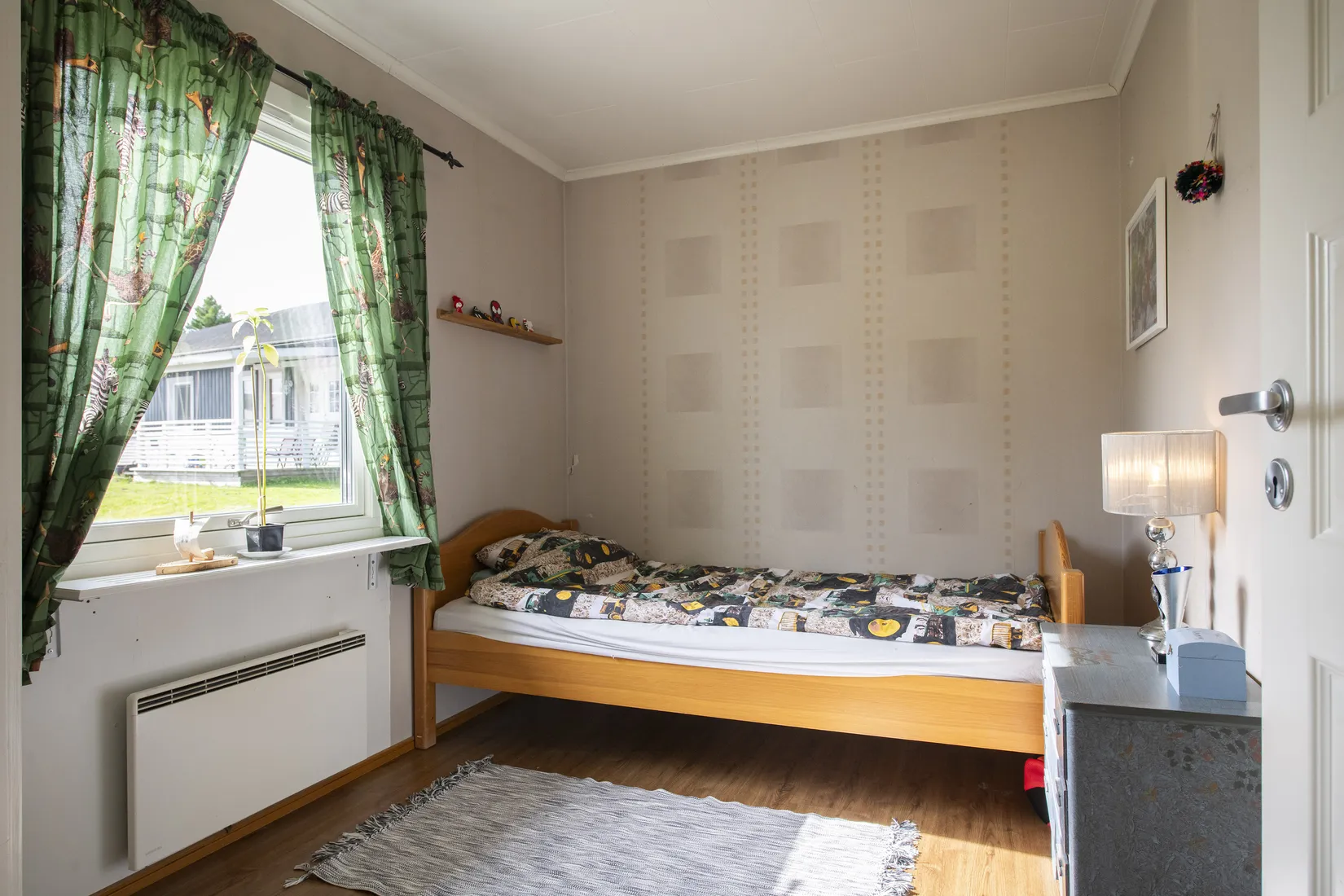 Villa, Smultronstigen 7, Malå