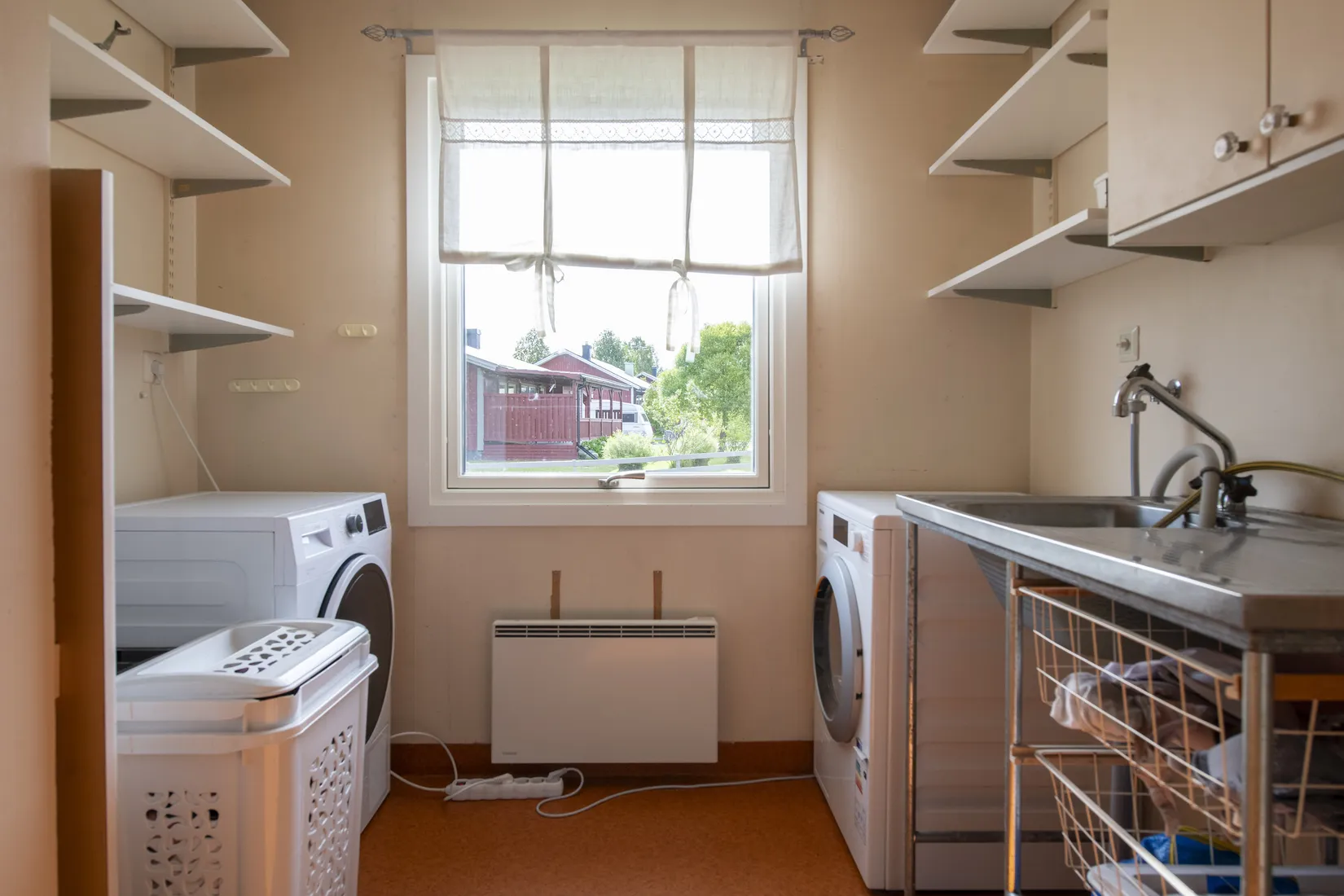 Villa, Smultronstigen 7, Malå