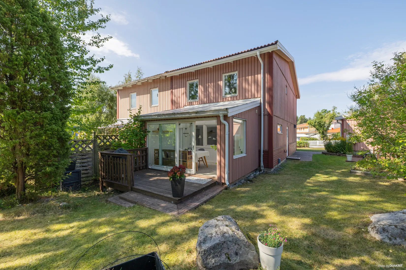 Radhus, Predikantvägen 4, Gribbylund, Täby