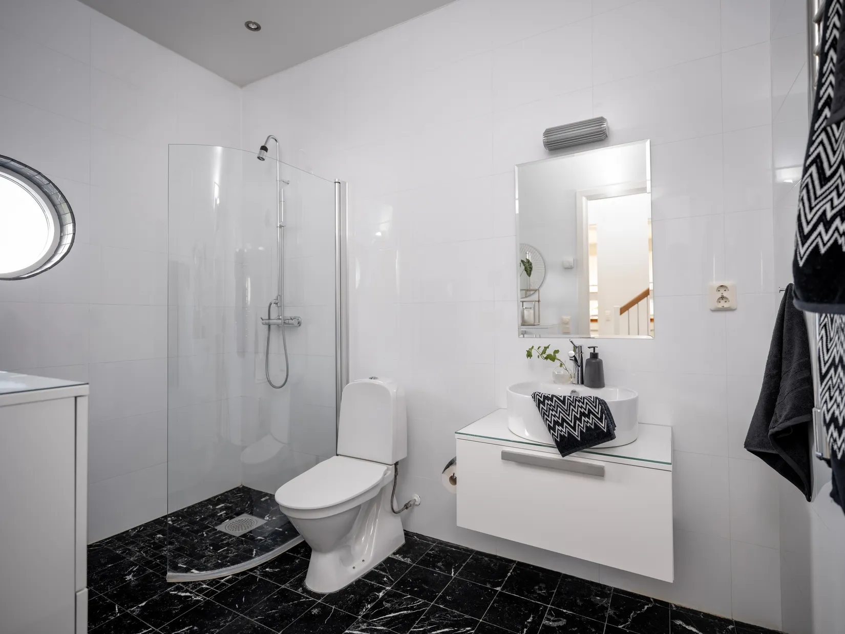 Villa, Lövbrunnavägen 35, Lövbrunna, Täby
