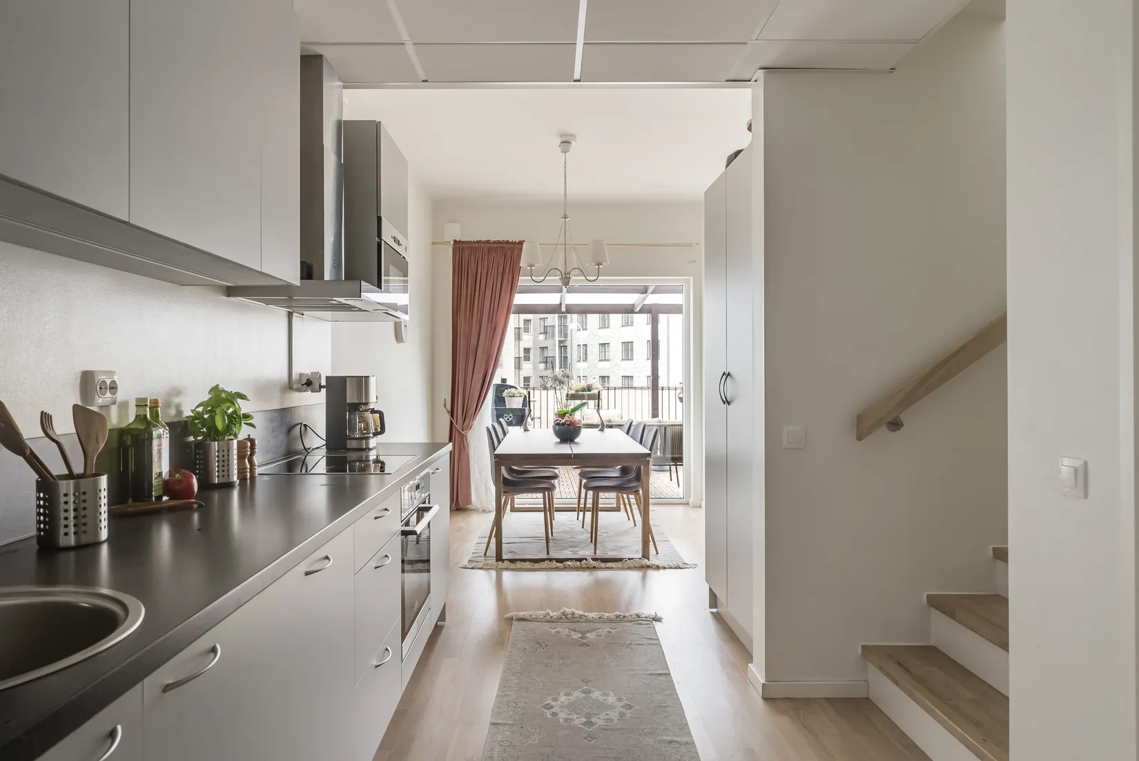 Radhus, Segersällsvägen 11, Jakobsberg, Järfälla