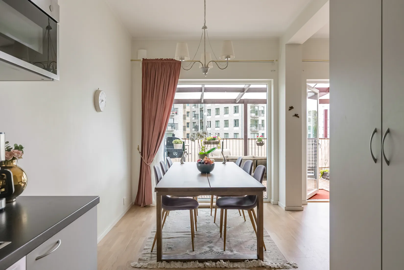 Radhus, Segersällsvägen 11, Jakobsberg, Järfälla