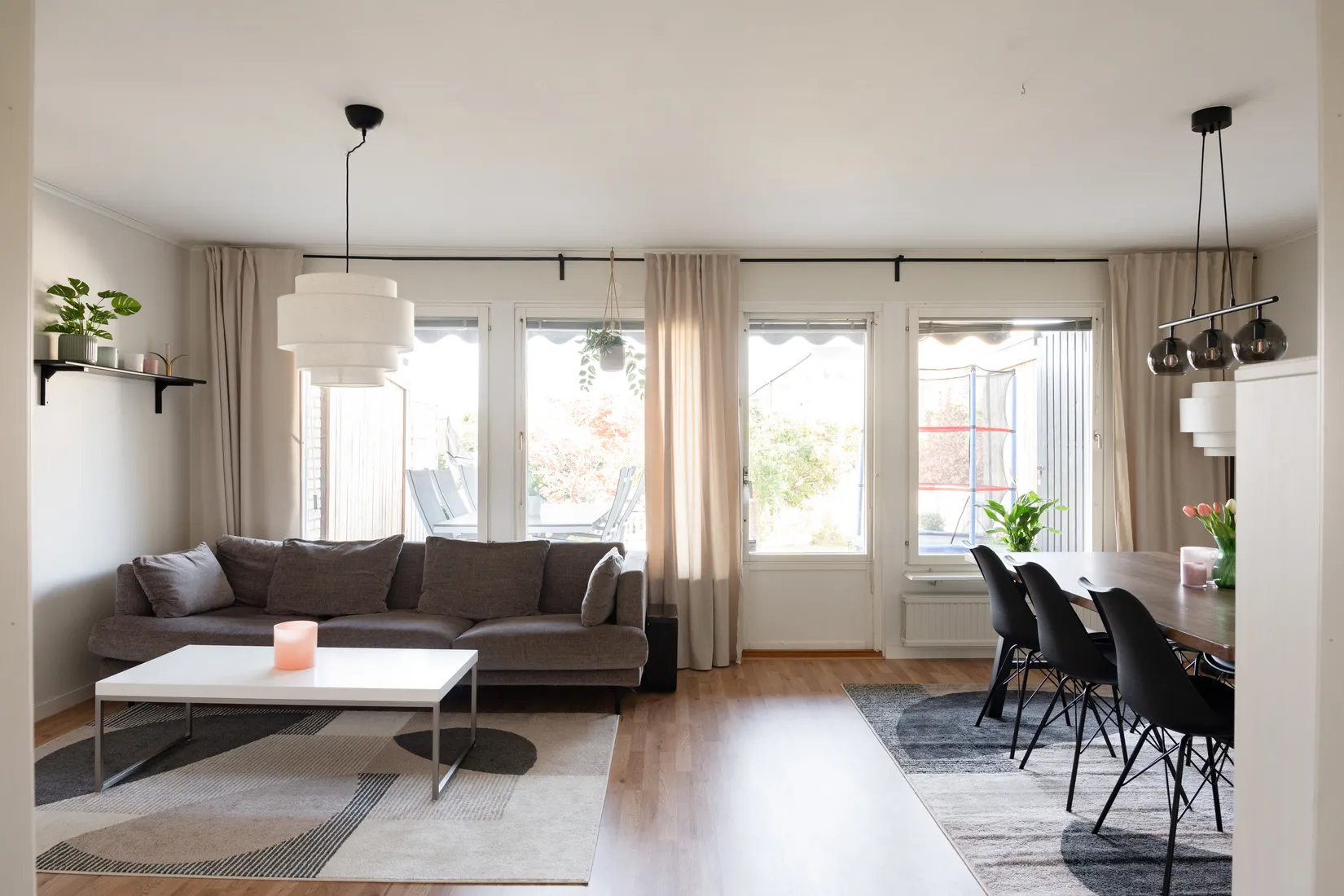 Radhus, Spikverksgatan 246, Bäckby, Västerås
