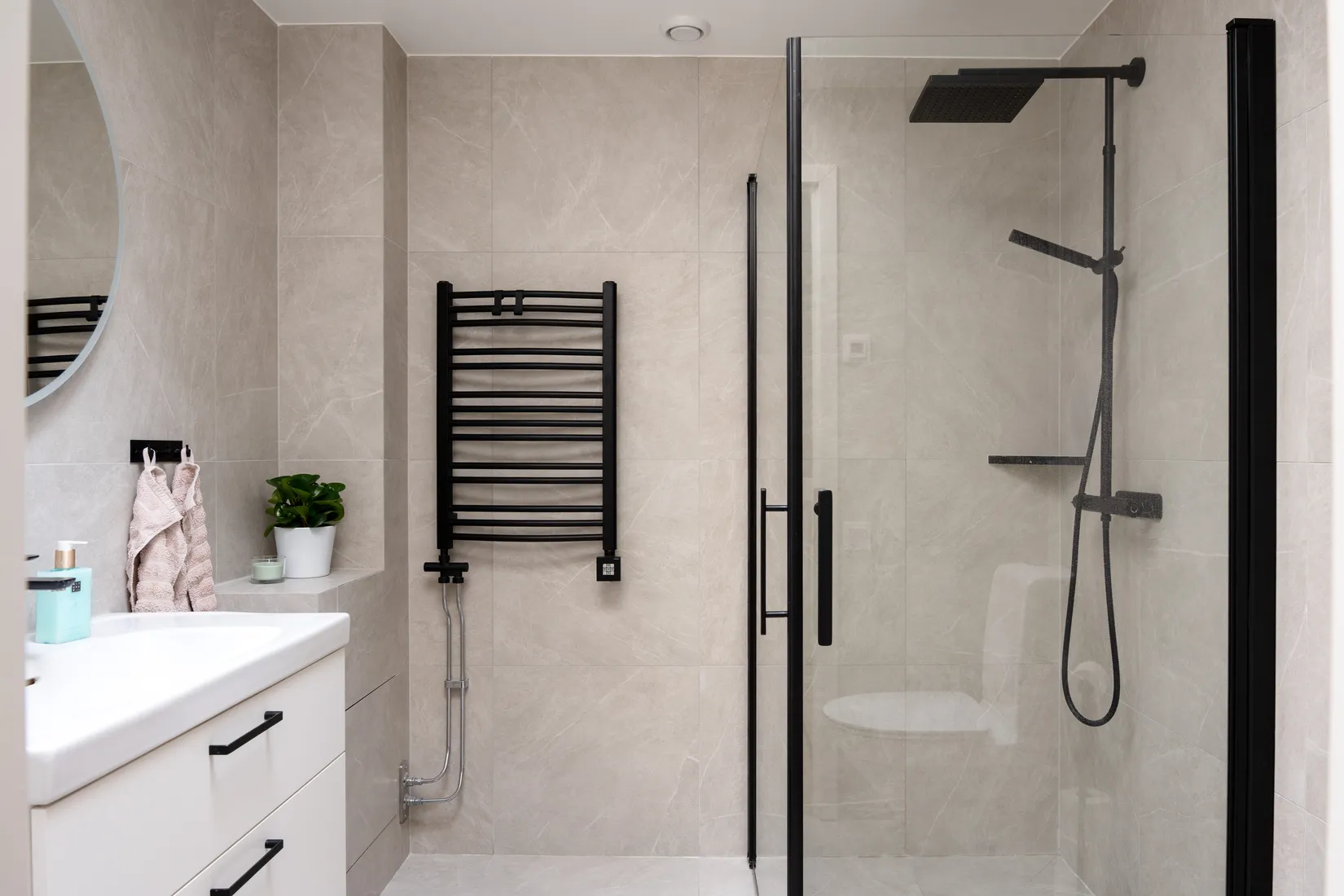 Radhus, Spikverksgatan 246, Bäckby, Västerås