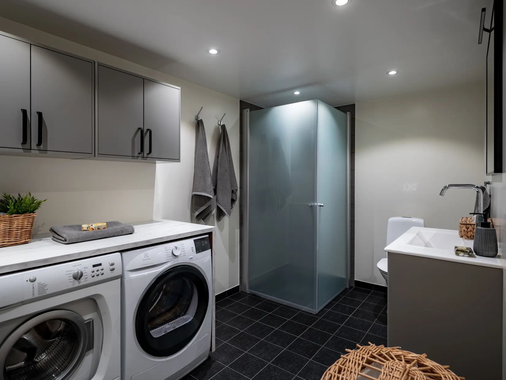Radhus, Mantalsvägen 61, Ella Gård, Täby