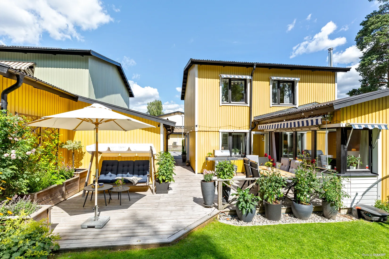 Radhus, Litsbyvägen 88, Skarpäng, Täby