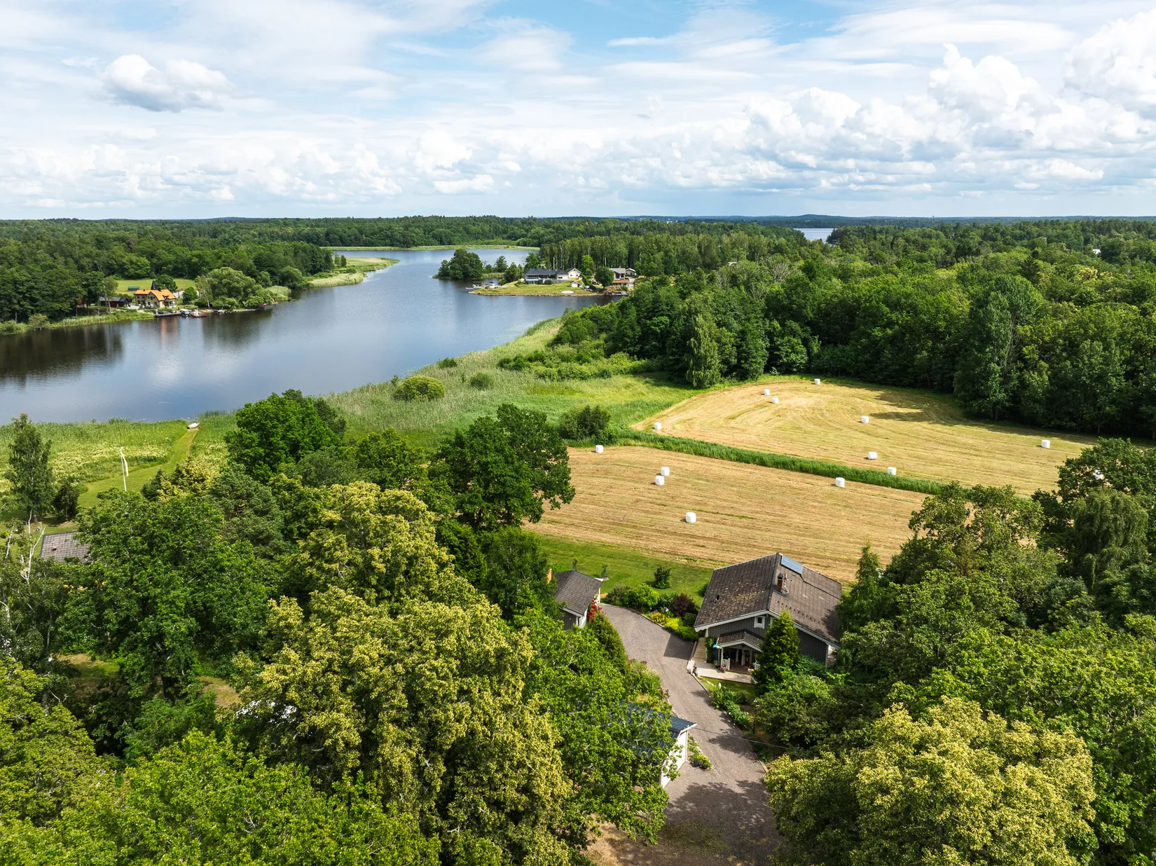 Villa, Gärdesbacken 6, Kvicksund, Västerås