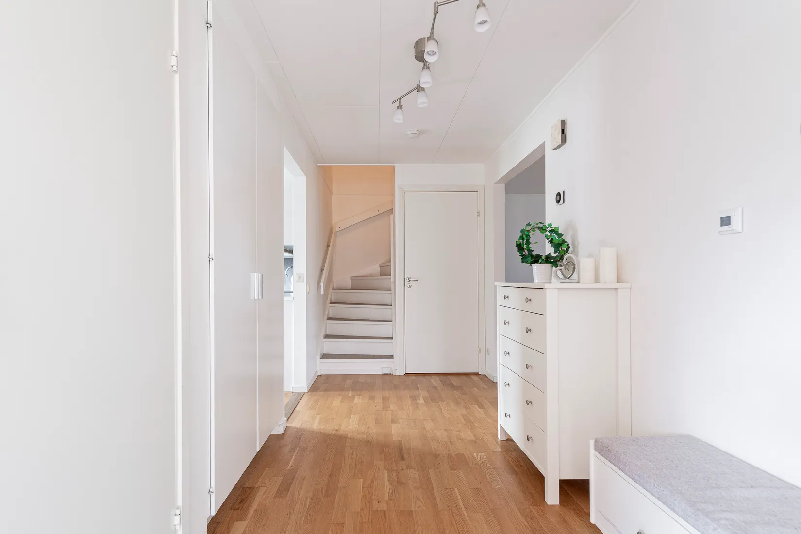 Radhus, Krakas väg 5, Irsta, Västerås