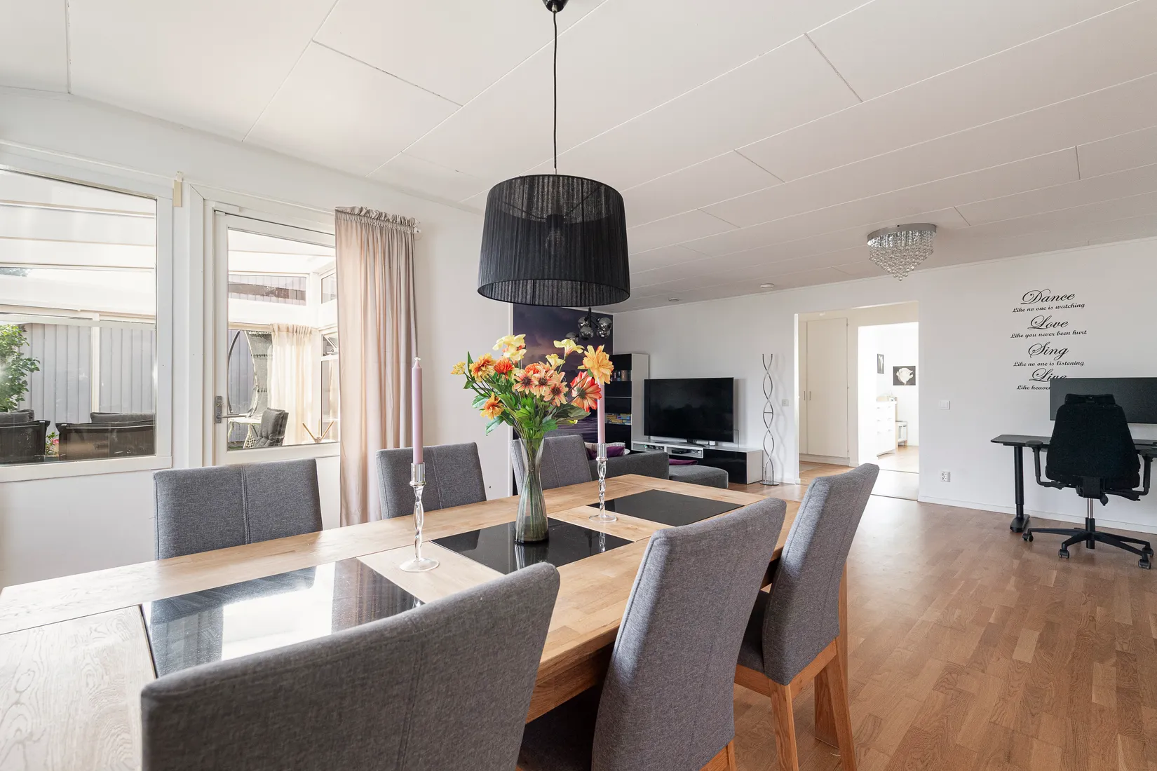 Radhus, Krakas väg 5, Irsta, Västerås