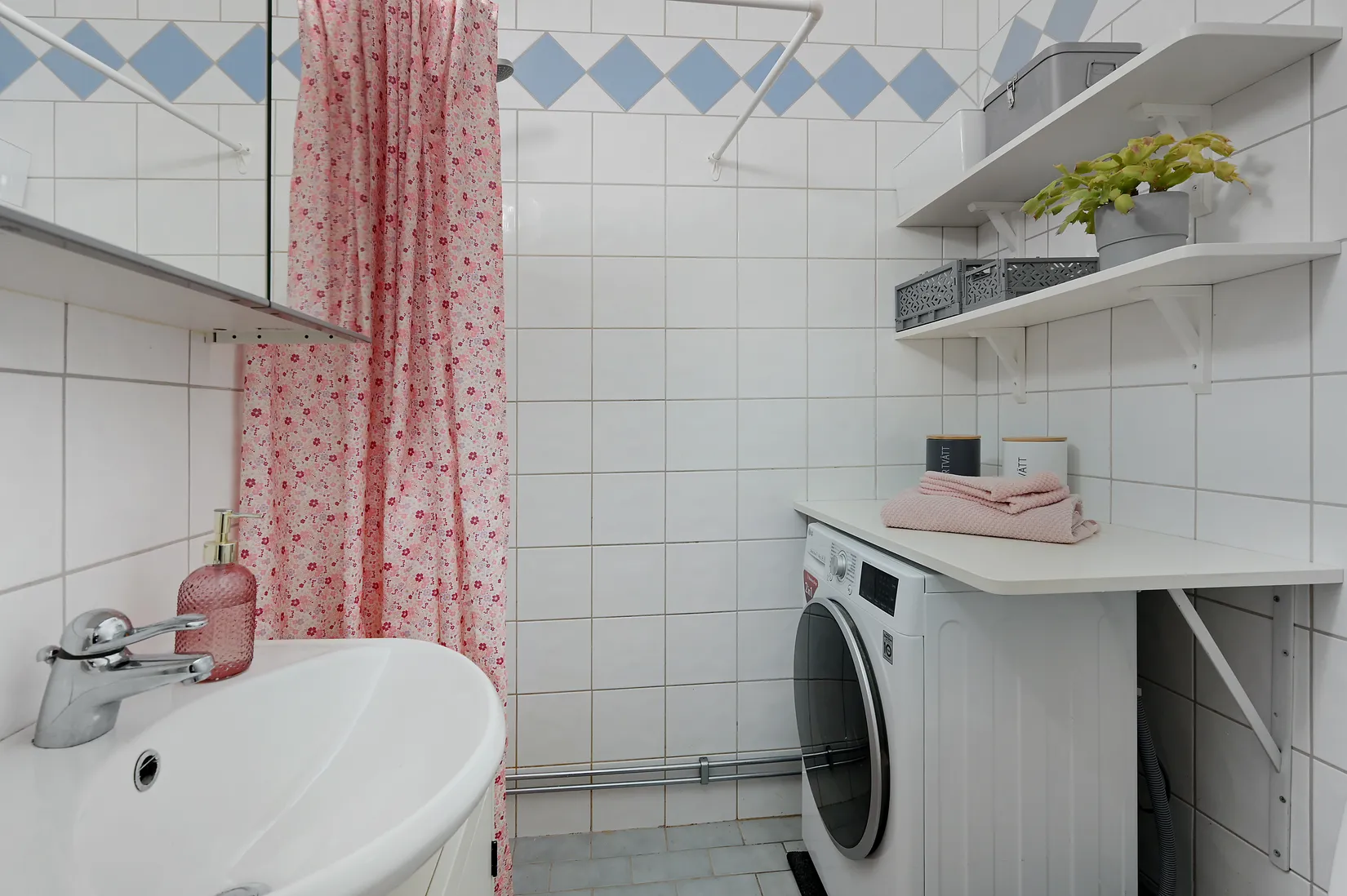 Bostadsrätt, Storvretsvägen 71, Skogås, Huddinge