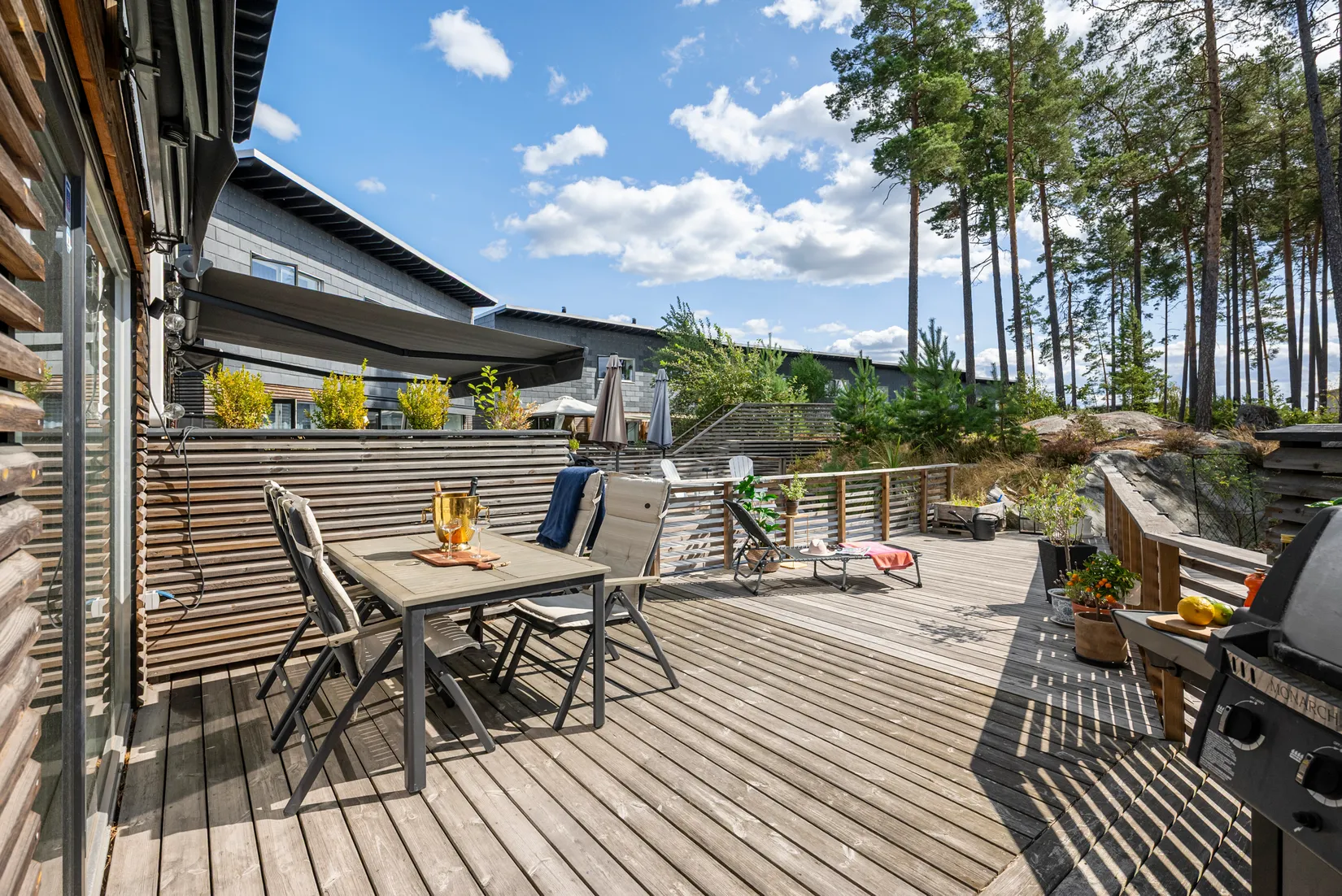 Radhus, Stäkshöjden 48, Stäket, Järfälla