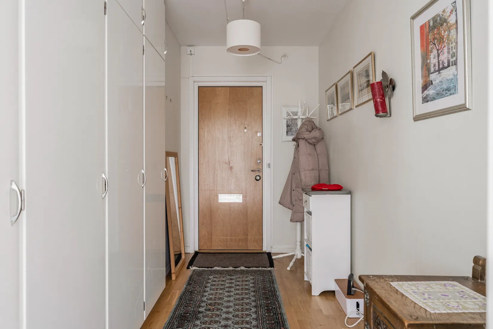 Bostadsrätt, ÅKERBYVÄGEN 96, Täby centrum - storstugan, Täby