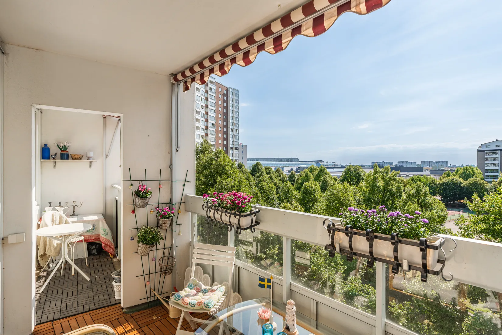 Bostadsrätt, ÅKERBYVÄGEN 96, Täby centrum - storstugan, Täby