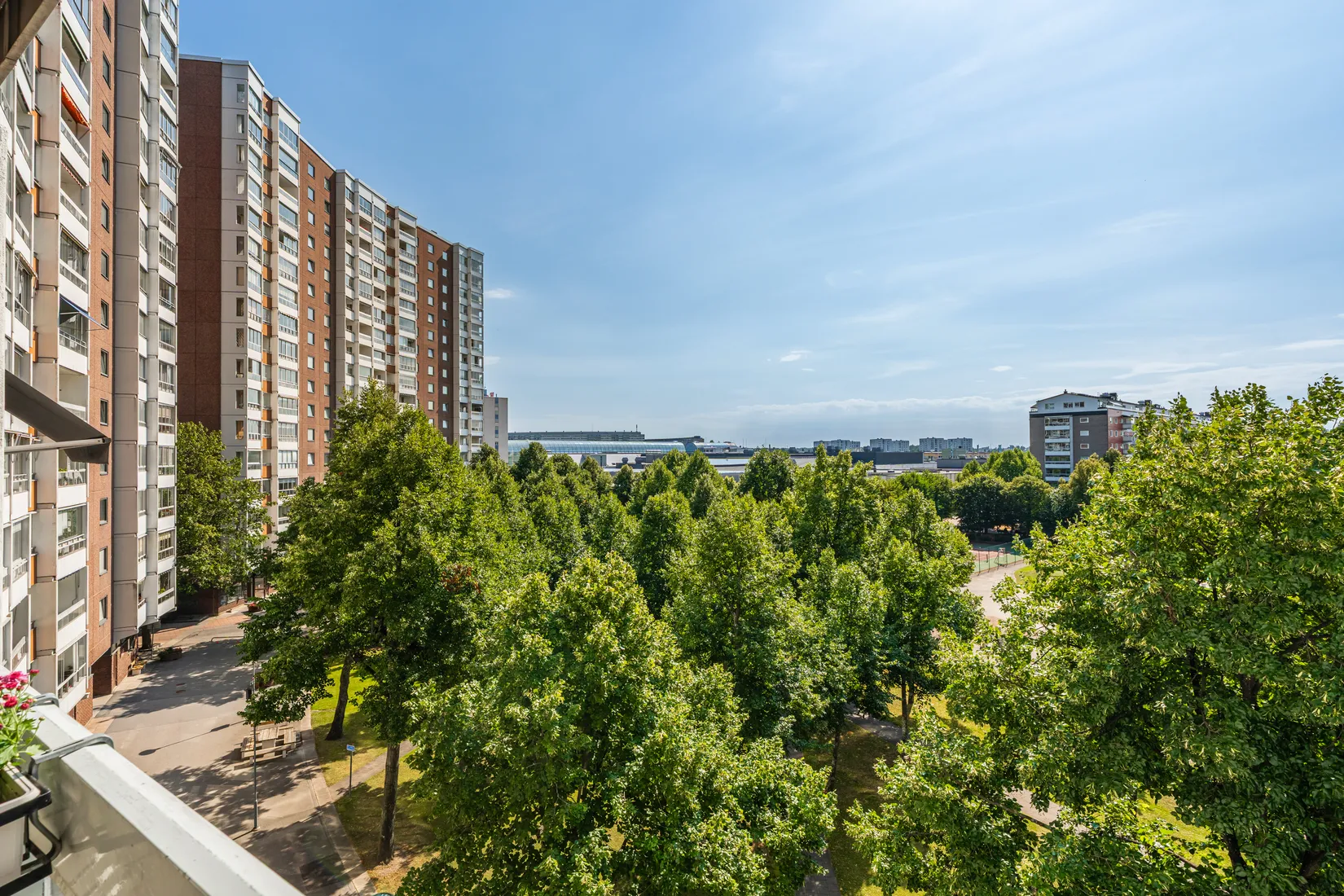 Bostadsrätt, ÅKERBYVÄGEN 96, Täby centrum - storstugan, Täby