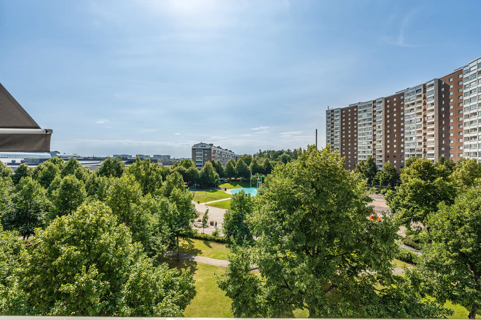 Bostadsrätt, ÅKERBYVÄGEN 96, Täby centrum - storstugan, Täby
