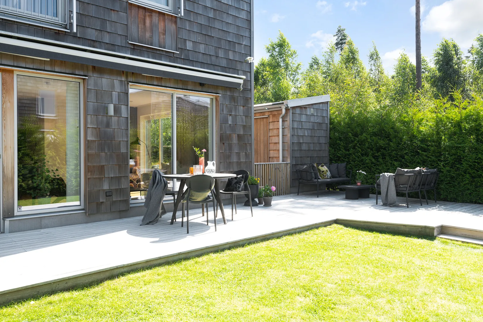 Radhus, Valthornsgatan 22A, Hestra, Borås