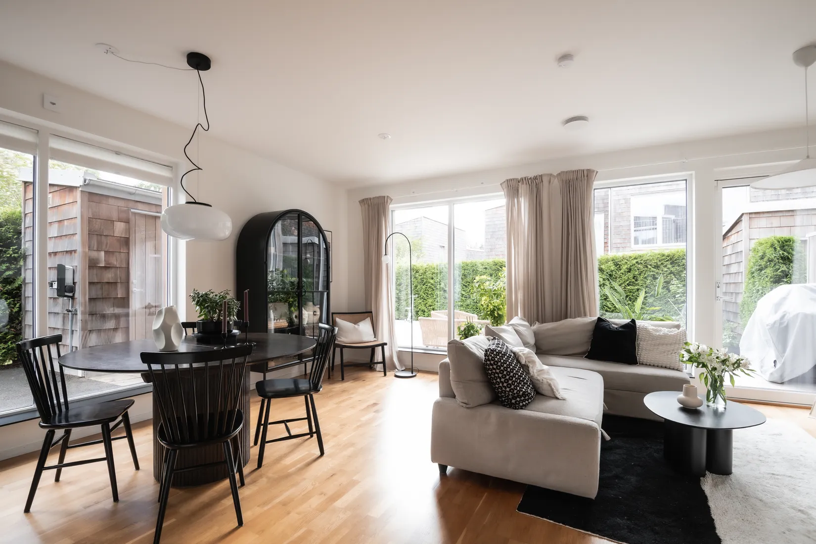 Radhus, Valthornsgatan 22A, Hestra, Borås