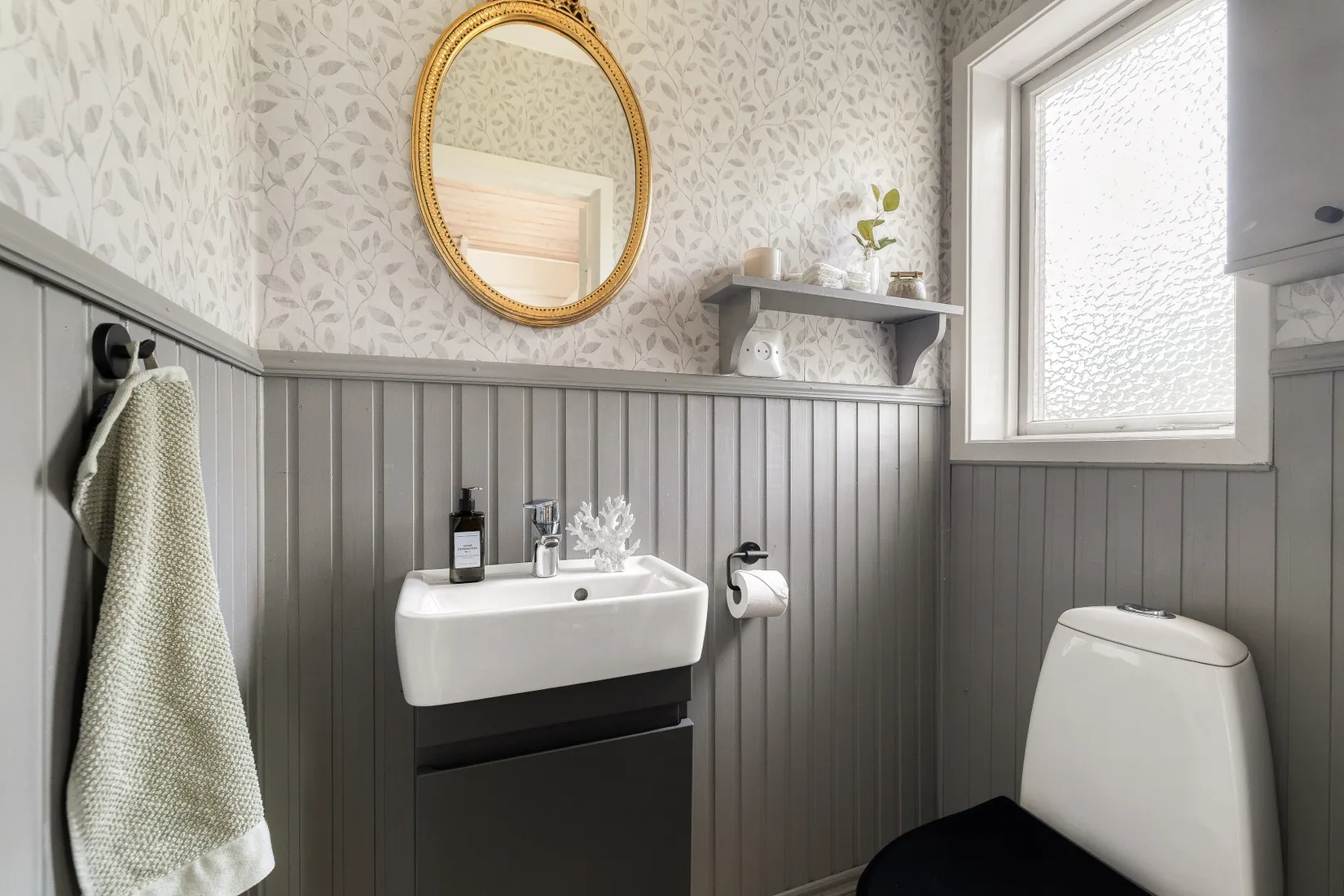 Villa, Östra Banvägen 1, Österskär, Österåker