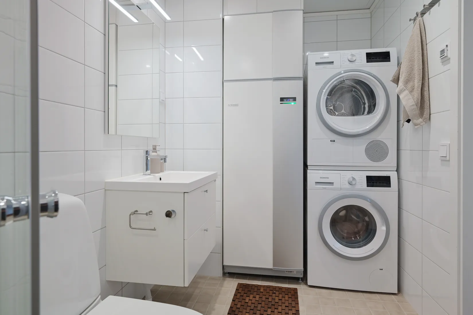 Radhus, Rödklövergatan 1, Eds Allé, Upplands Väsby